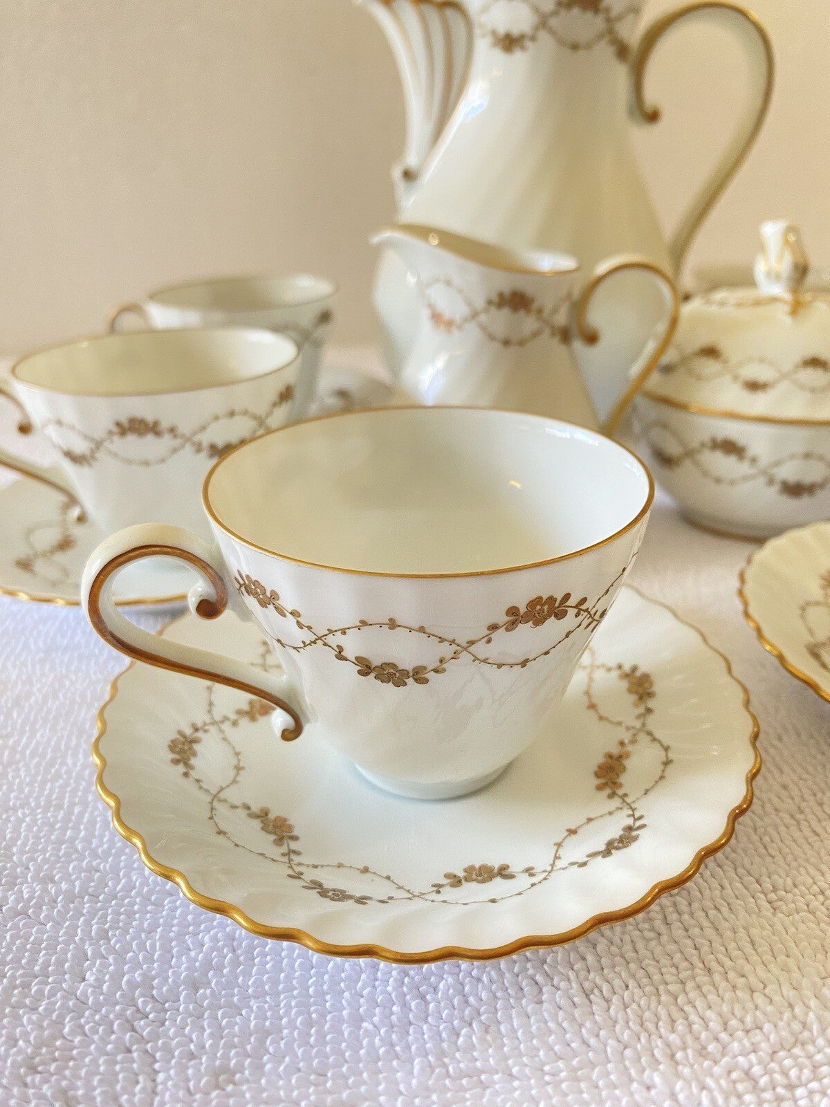 Alt Wein Kaiser Tea Set