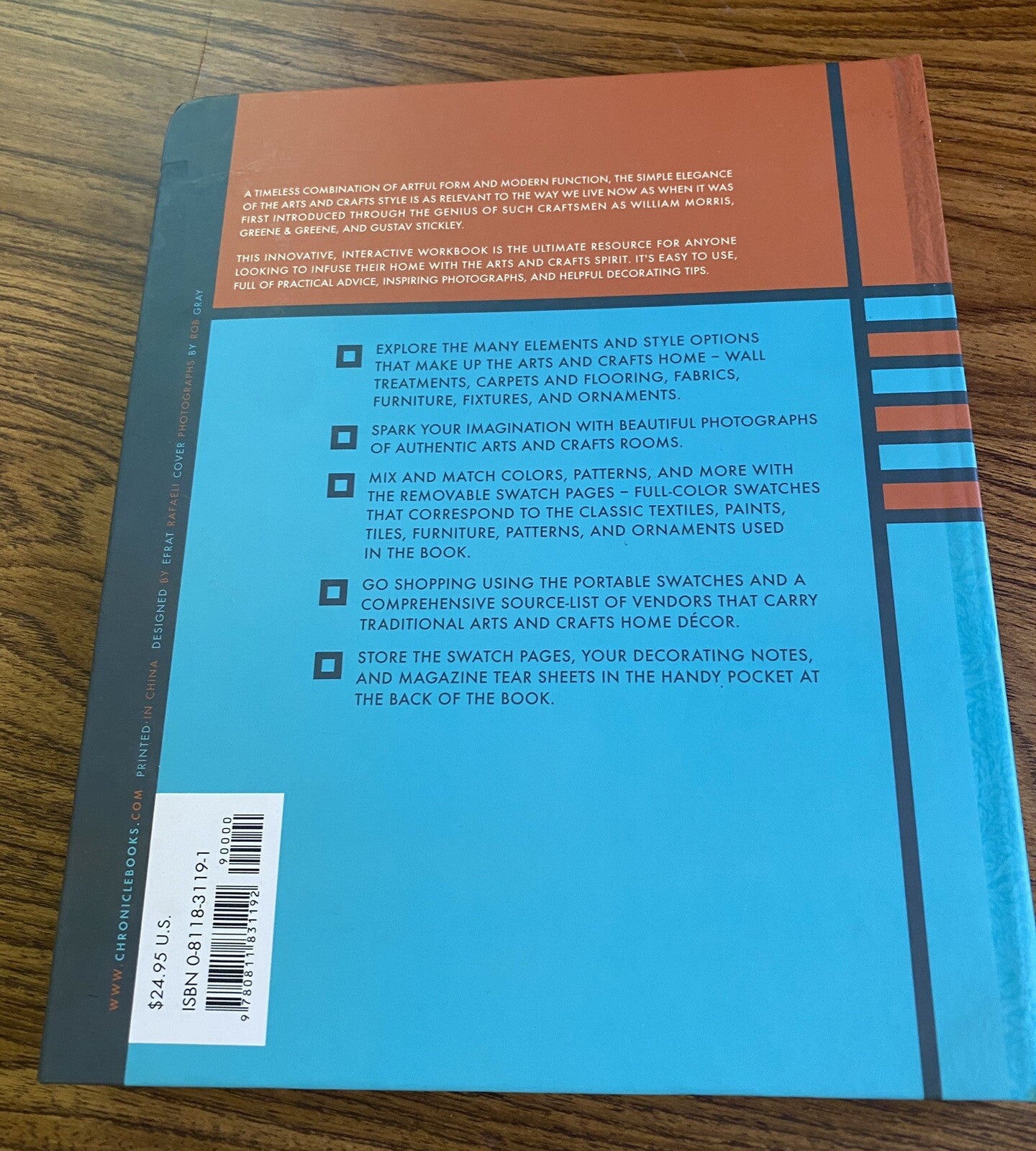 Living In Thé Arts And Crafts Style. A home Decorating Workbook
