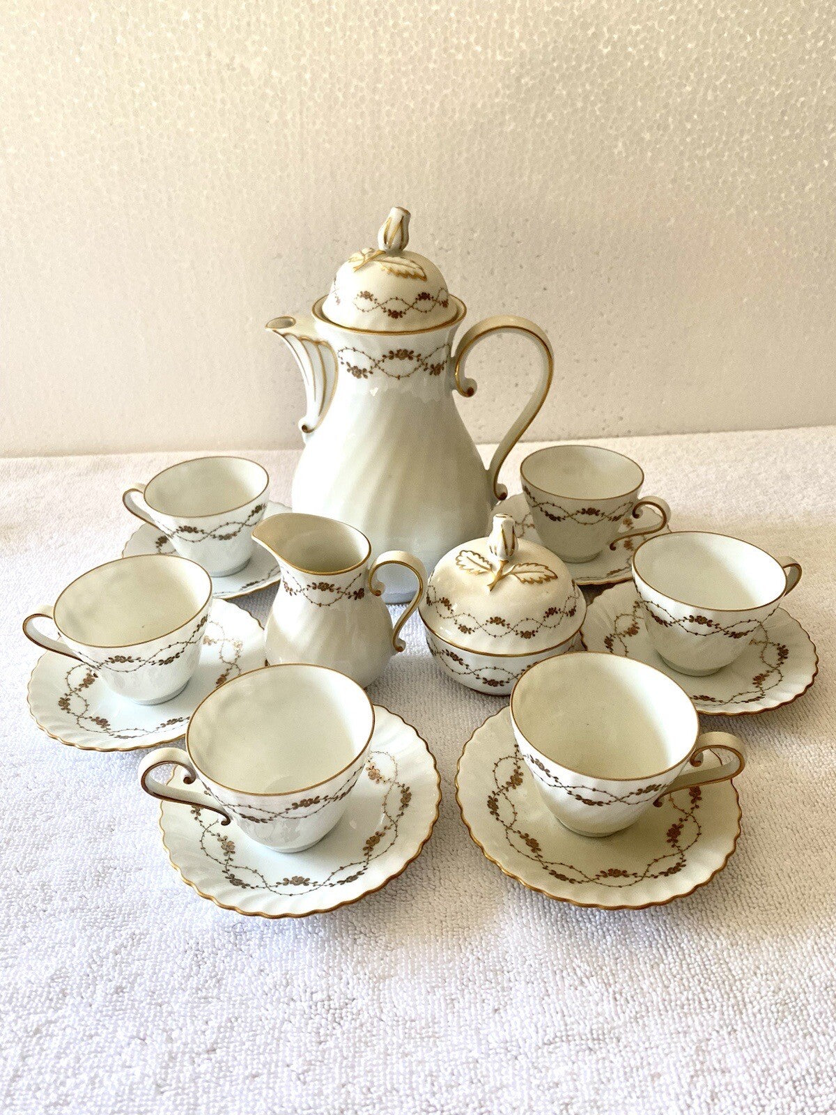 Alt Wein Kaiser Tea Set