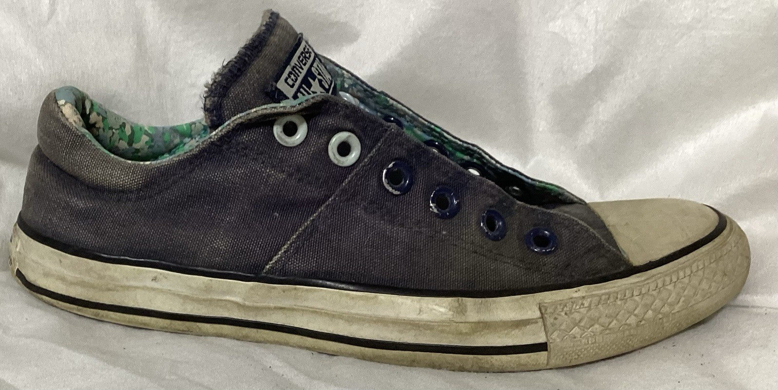 Converse All Star Gray Cloth Material/Green Floral Inside Women Shoes Sz 8