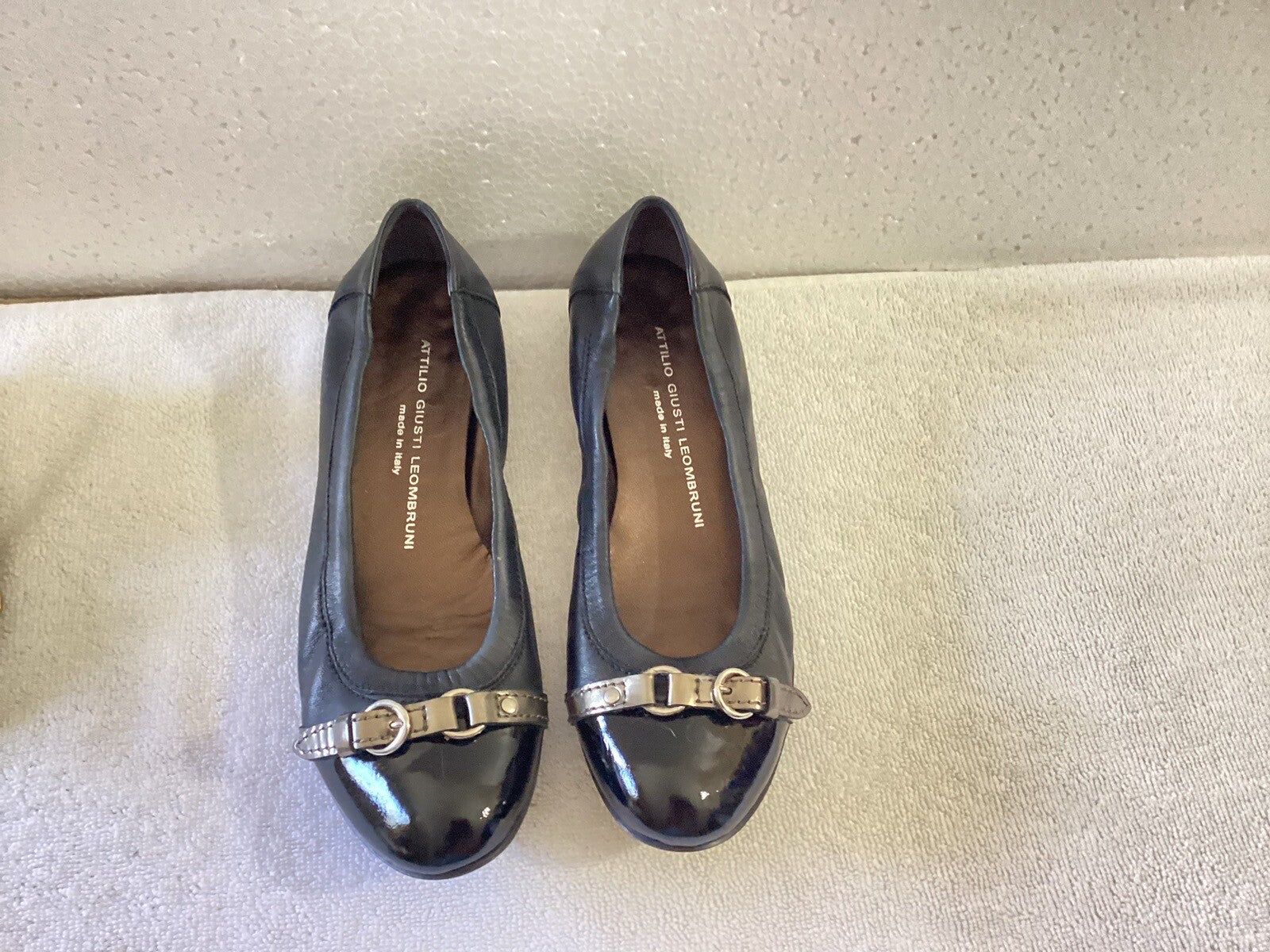 Attilio Guisti Leombruni Black Flats Sz 38.5
