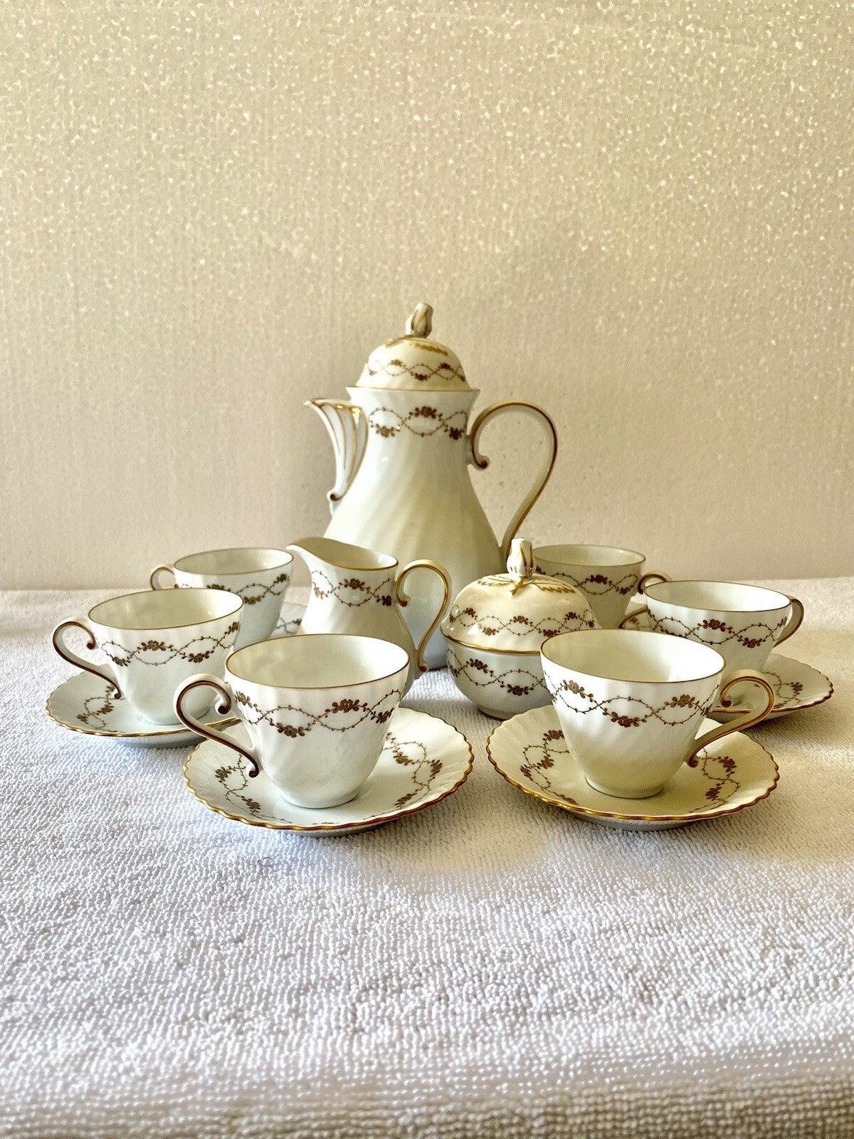 Alt Wein Kaiser Tea Set