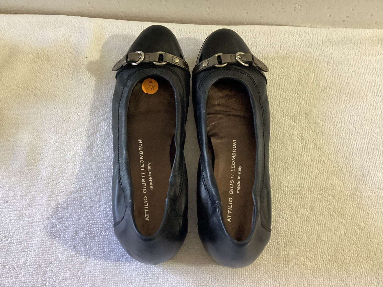 Attilio Guisti Leombruni Black Flats Sz 38.5