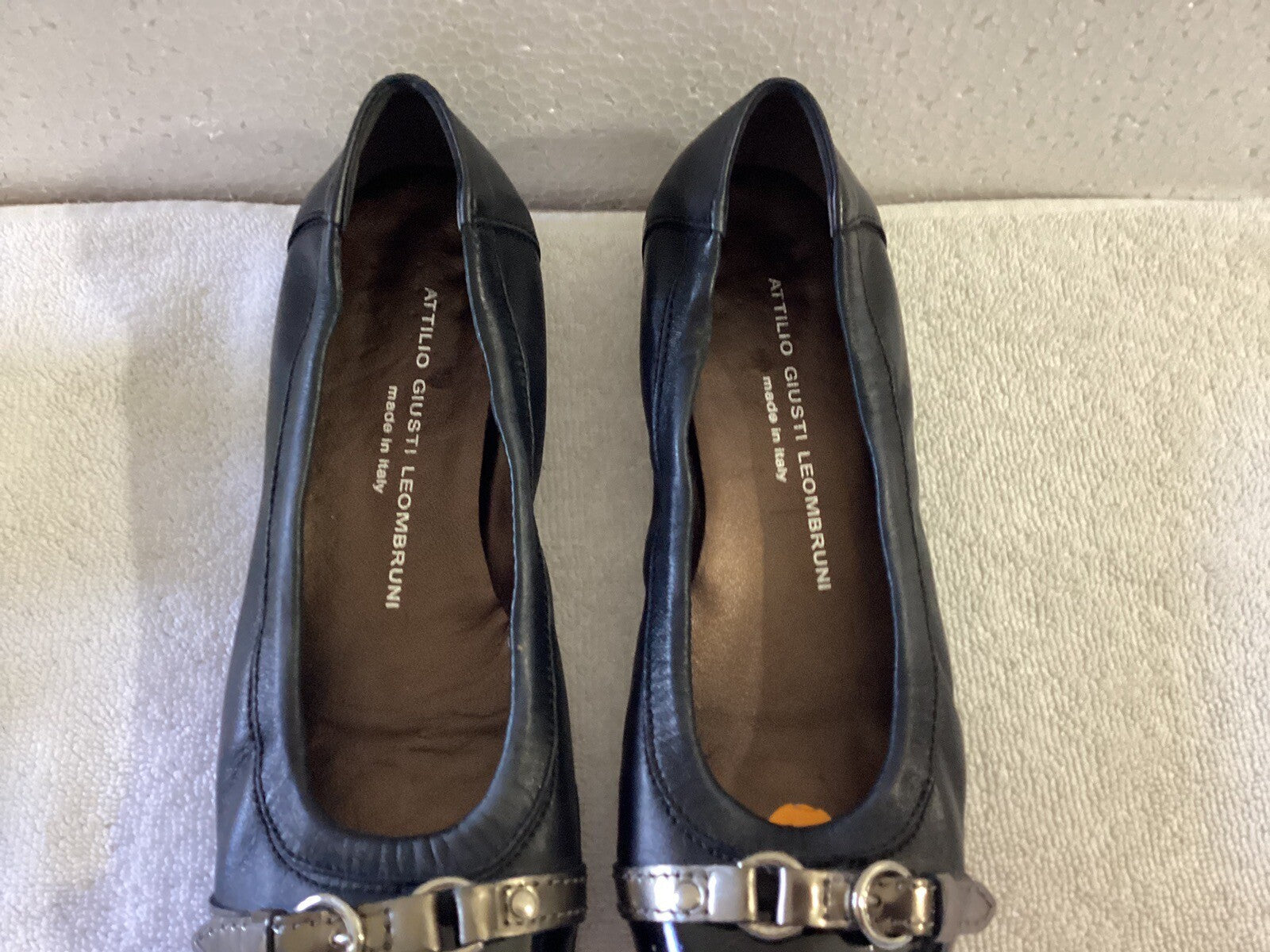 Attilio Guisti Leombruni Black Flats Sz 38.5