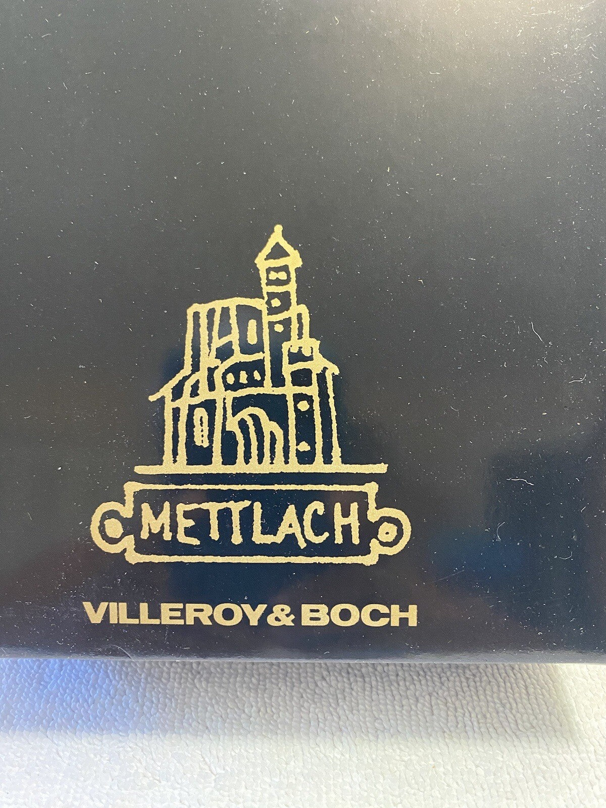 Mettlach Stoneware VilleRoy & Bosch 1978 Plaque Mother And Daughters