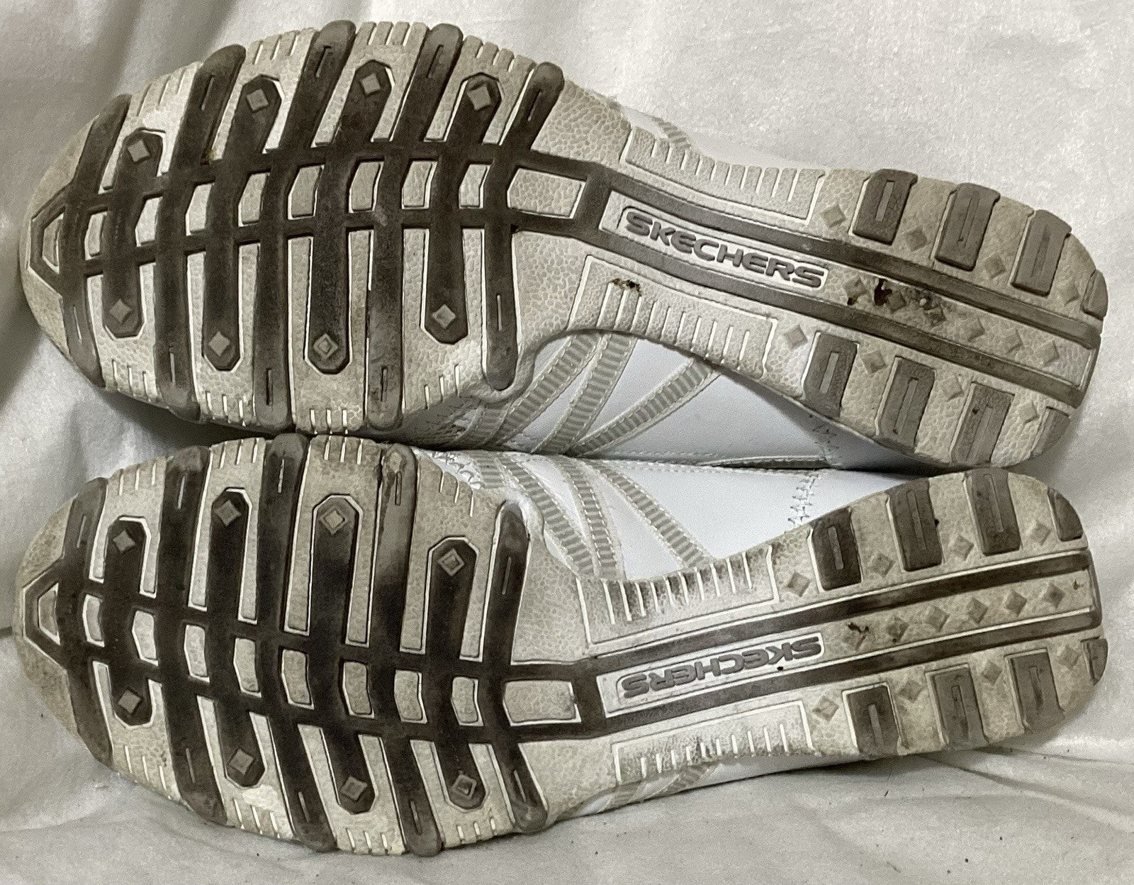 Skechers Bungee Bikers Slip On Women Sneakers Sz 8