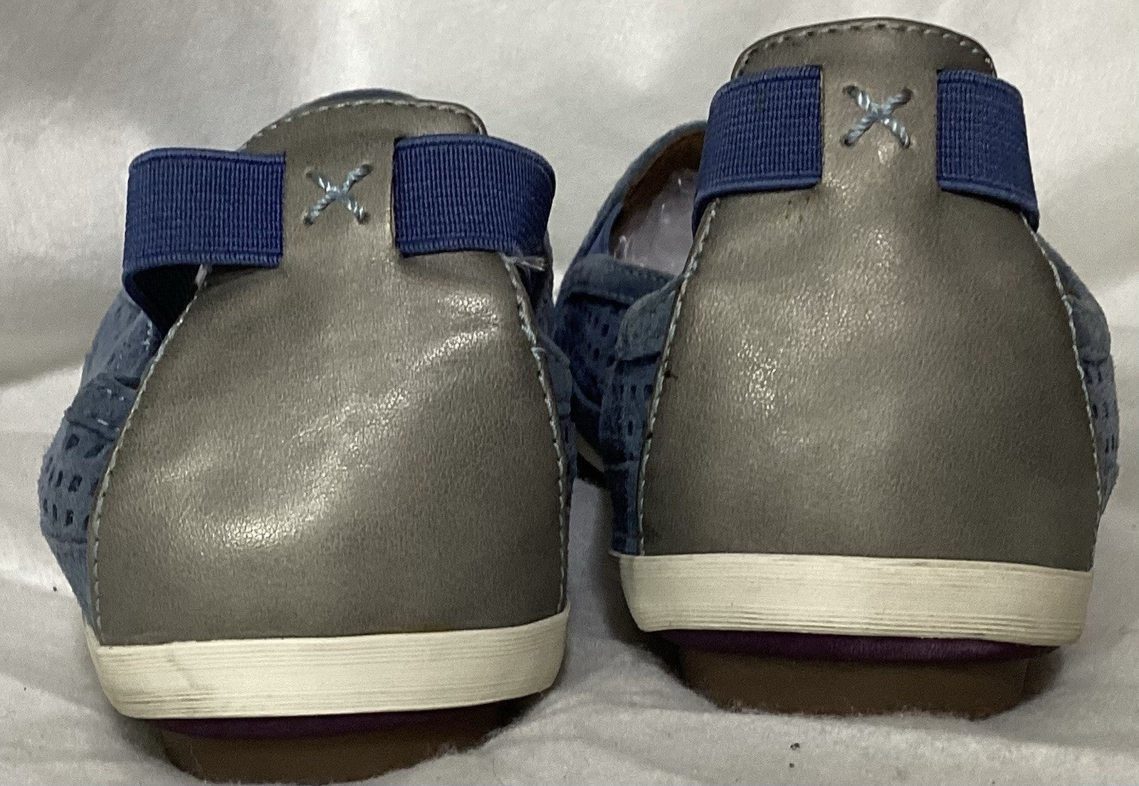Cobb Hill Blue Suede women shoes Sz 7.5 M