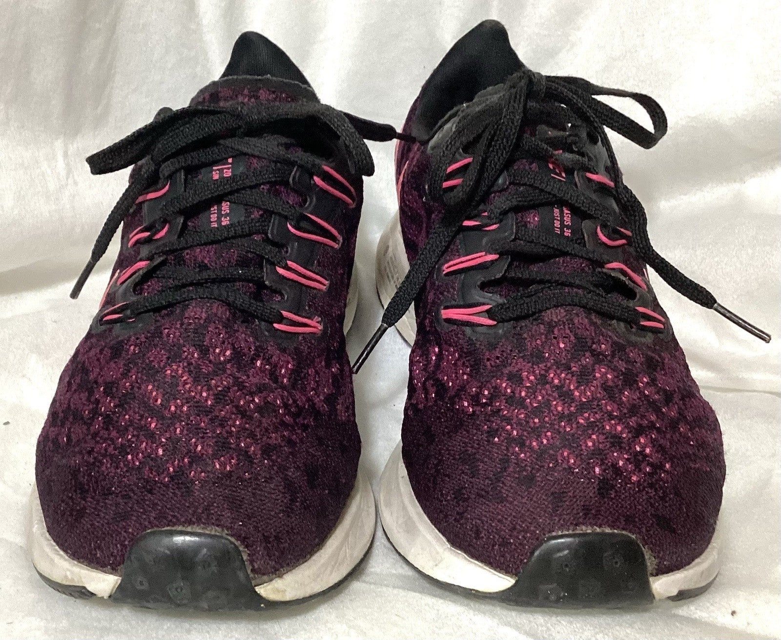 Nike Zoom Pegasus women Sneakers Color Purple And Black Sz 8.5