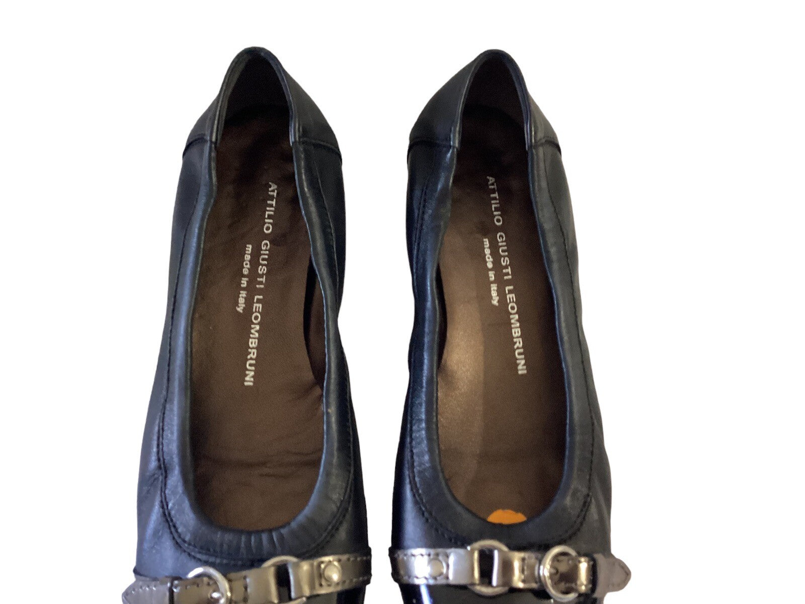 Attilio Guisti Leombruni Black Flats Sz 38.5