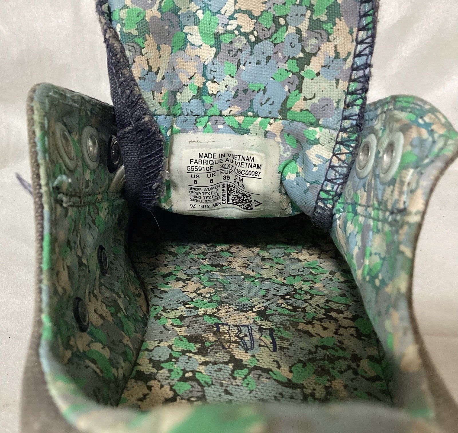 Converse All Star Gray Cloth Material/Green Floral Inside Women Shoes Sz 8