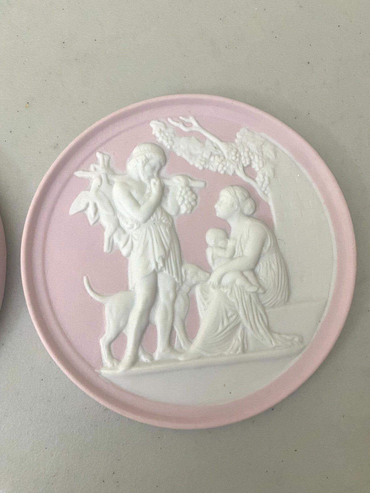 Set Of 2 Royal Copenhagen Bing & Grodahl Wall Plates Color Pink & White 5.5 Inch