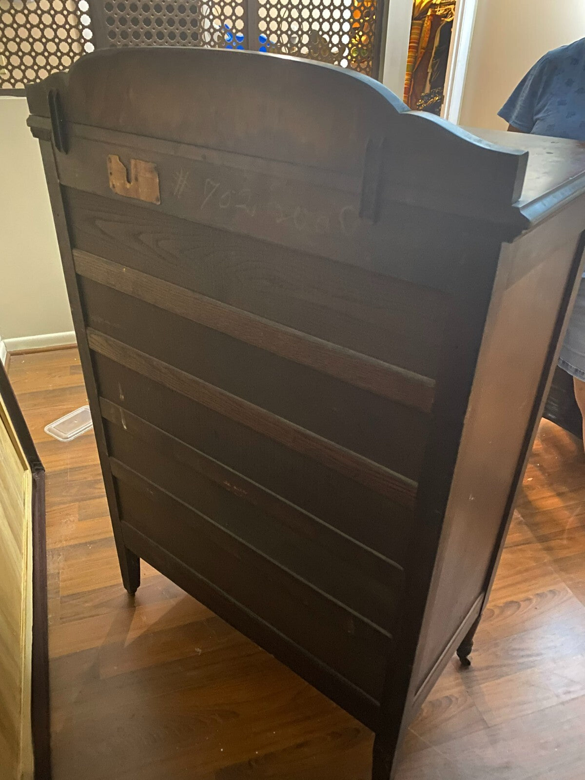 Vintage Keystone Furniture Co Brown Solid Wooden Footed 5 Drawer Dresser