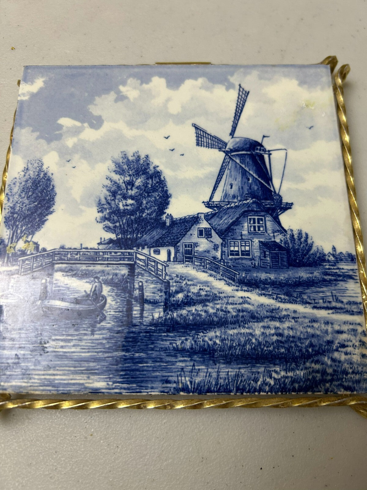 Vintage Blue White Pennsylvania Dutch Delft Tile In Gold Plated Base Trivet
