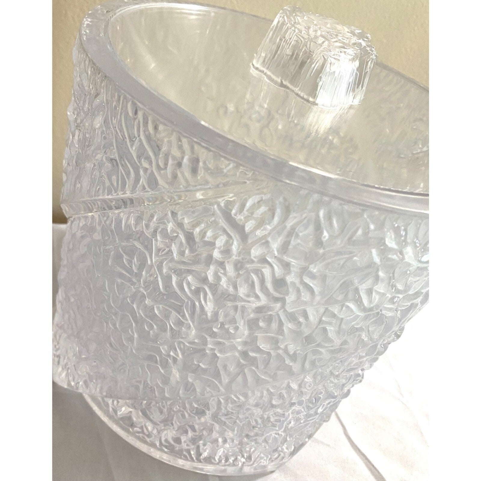 Vintage Hinge Texture Lucite Ice Bucket