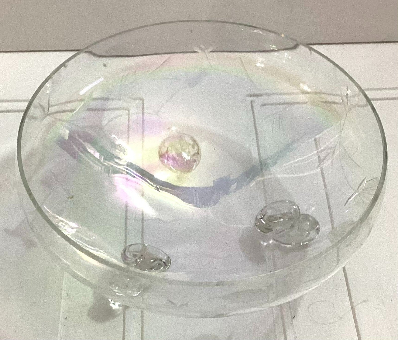 Vintage 3 Footed iridescent Round Etched Shaped Clear Glass Bowl 9X4.5 Inches