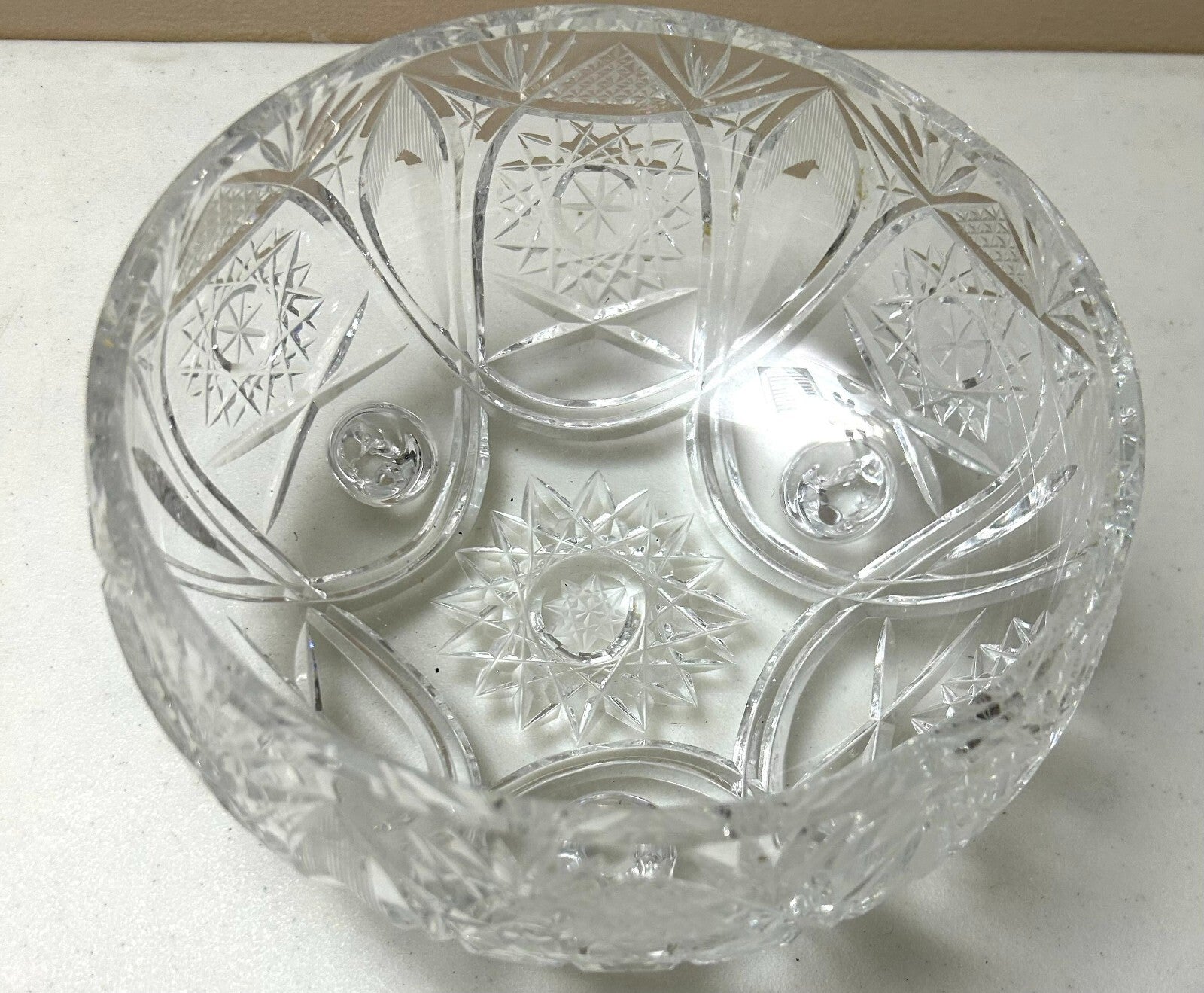 Vintage 3 Footed 8” Pinwheel Pattern Crystal Serving Bowl