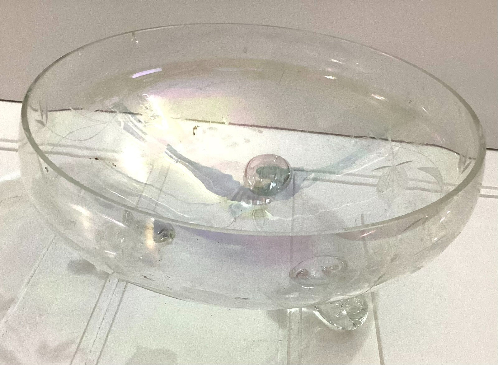 Vintage 3 Footed iridescent Round Etched Shaped Clear Glass Bowl 9X4.5 Inches