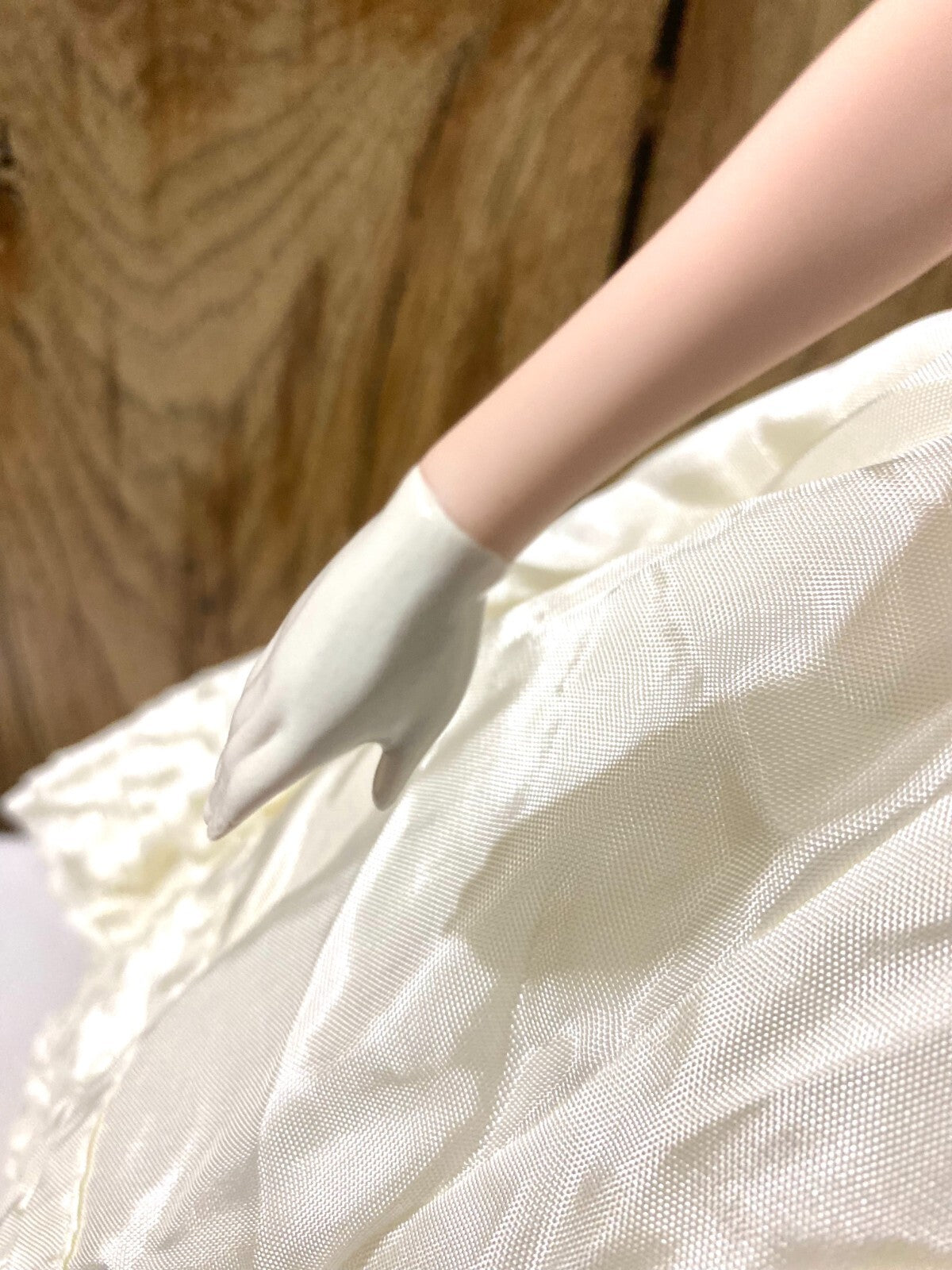 Franklin Heirloom The Jacqueline Kennedy In Wedding Dress Porcelain doll