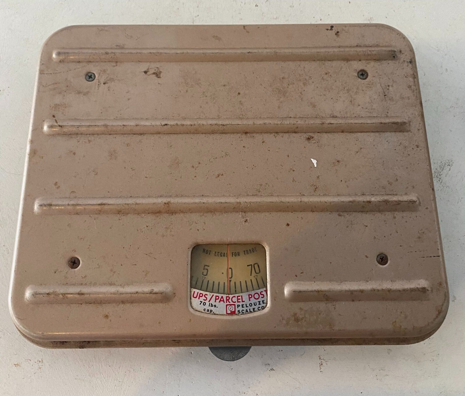 Vintage Pelouse Postage Scale