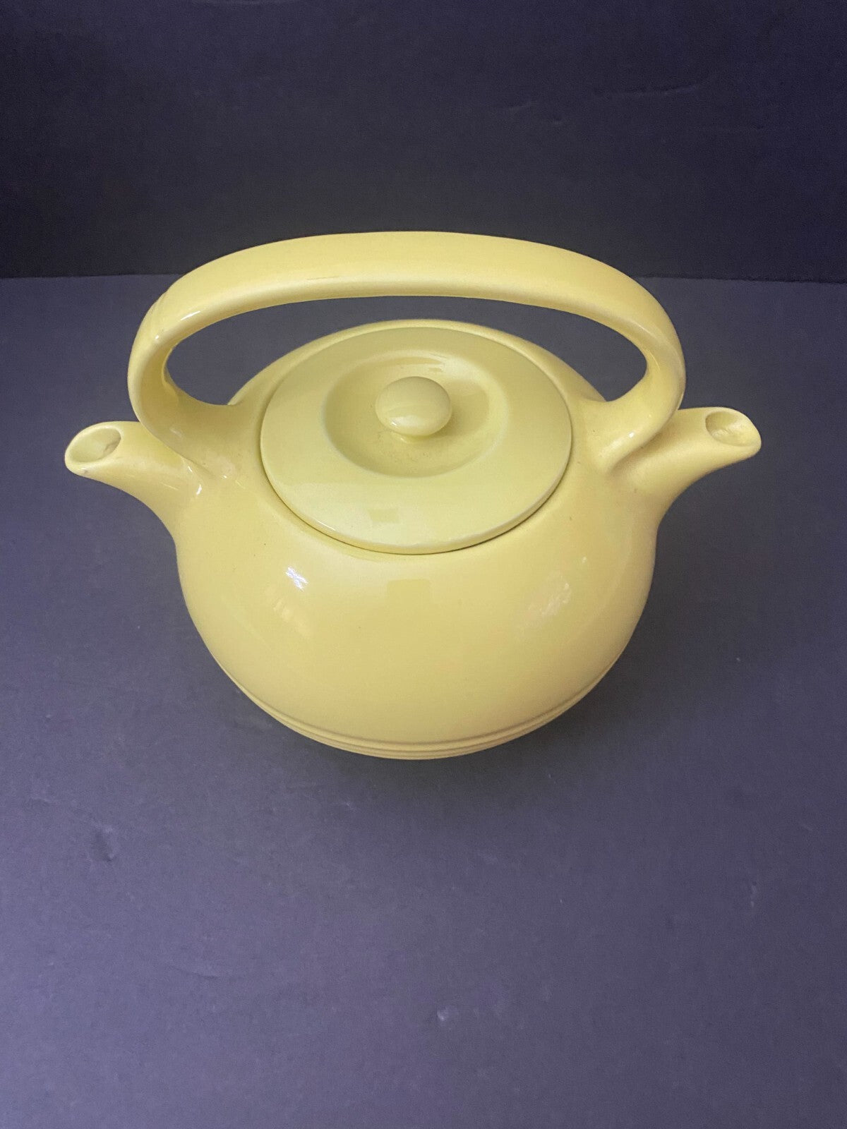 Vintage Art Deco Hall China Twin Spout Solid Yellow Tea Pot Patent 2135410