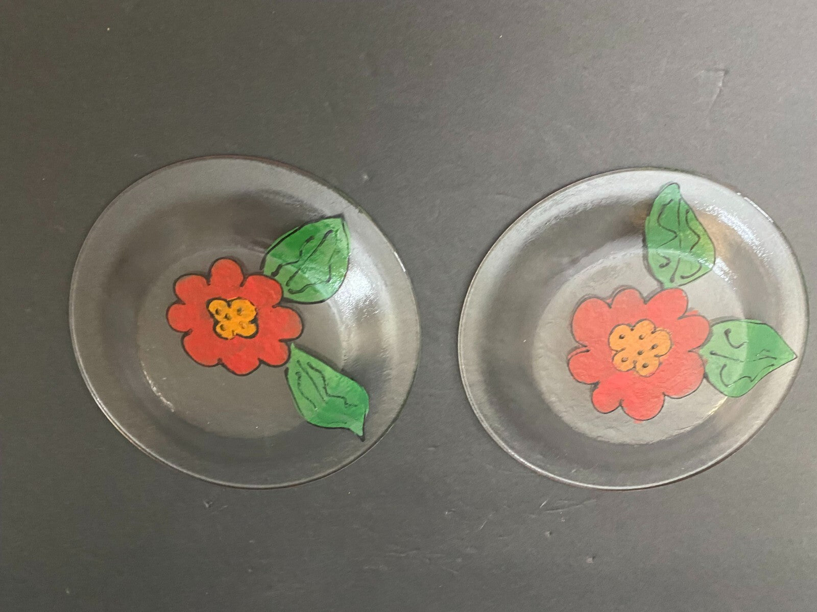 Set Of 2 Multicolor Round Shaped Floral Design Mid Century Plates 8 Inches