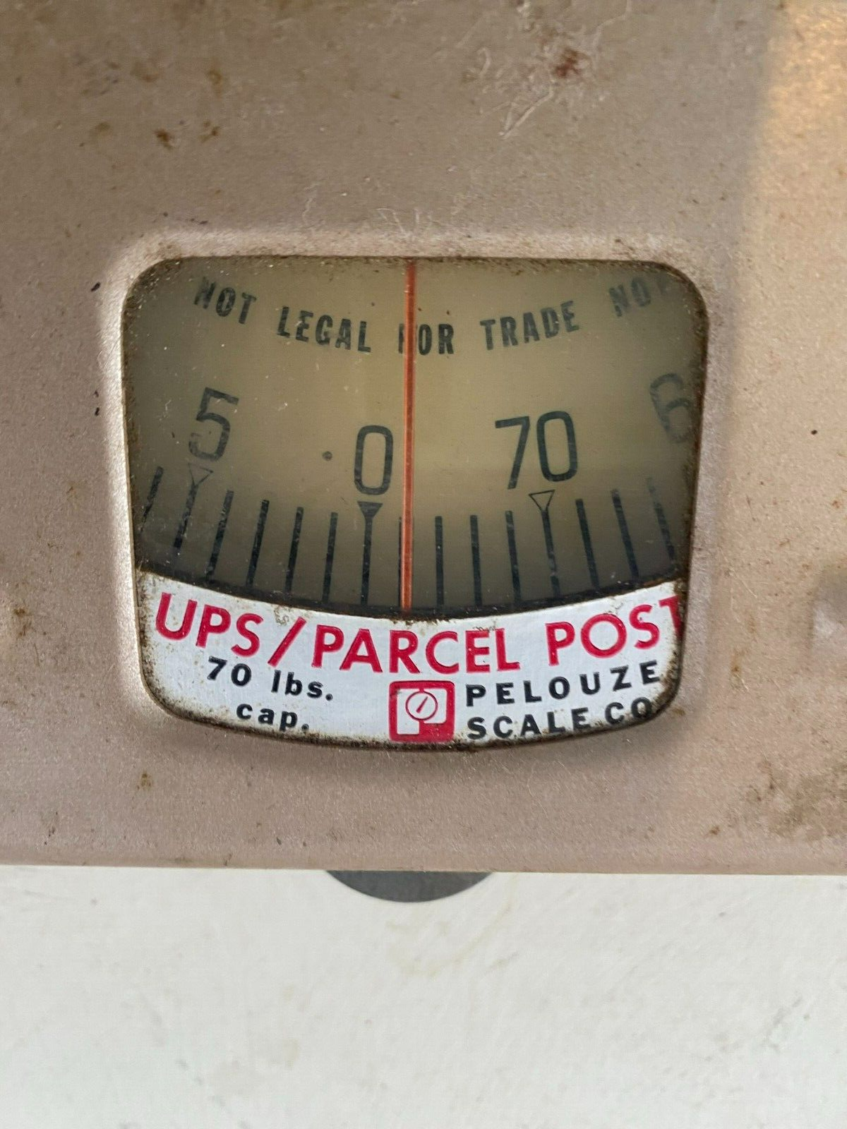 Vintage Pelouse Postage Scale
