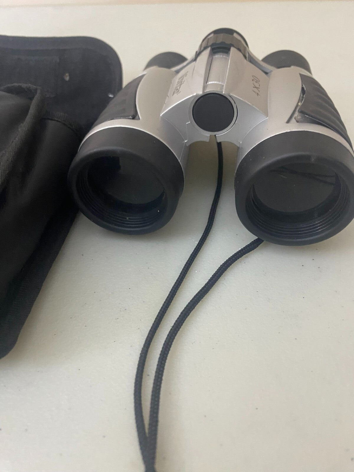 Vivitar Silver Black Magnification Binoculars 4 x 30 With Strap And Pouch