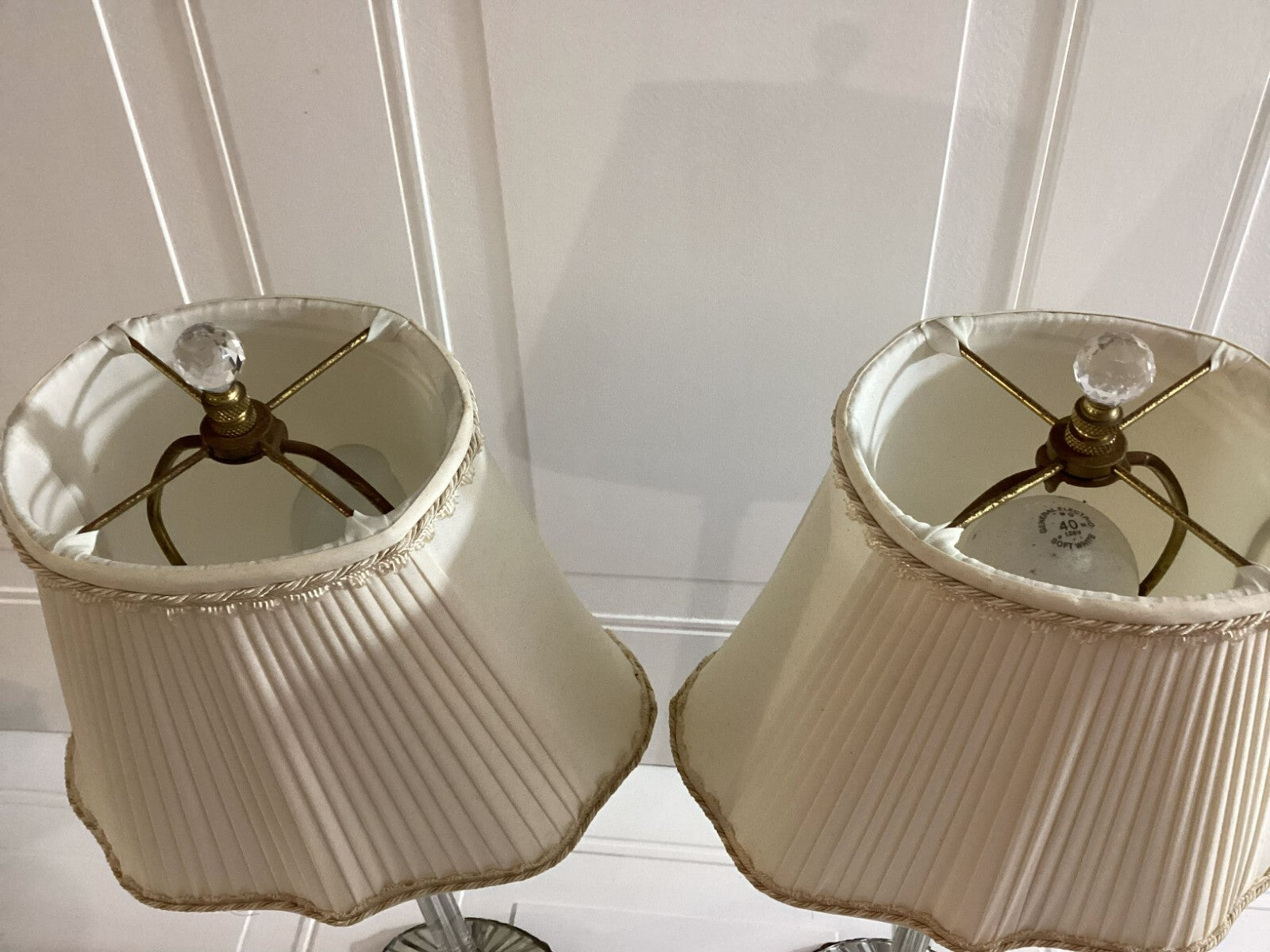 Set Of 2 Vintage Electric Powered 23 Inch Glass Stem Table Lamp With Shade