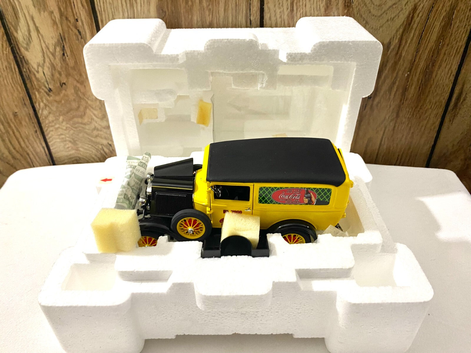 Danbury Mint 1931 Ford Coca Cola New Boxed
