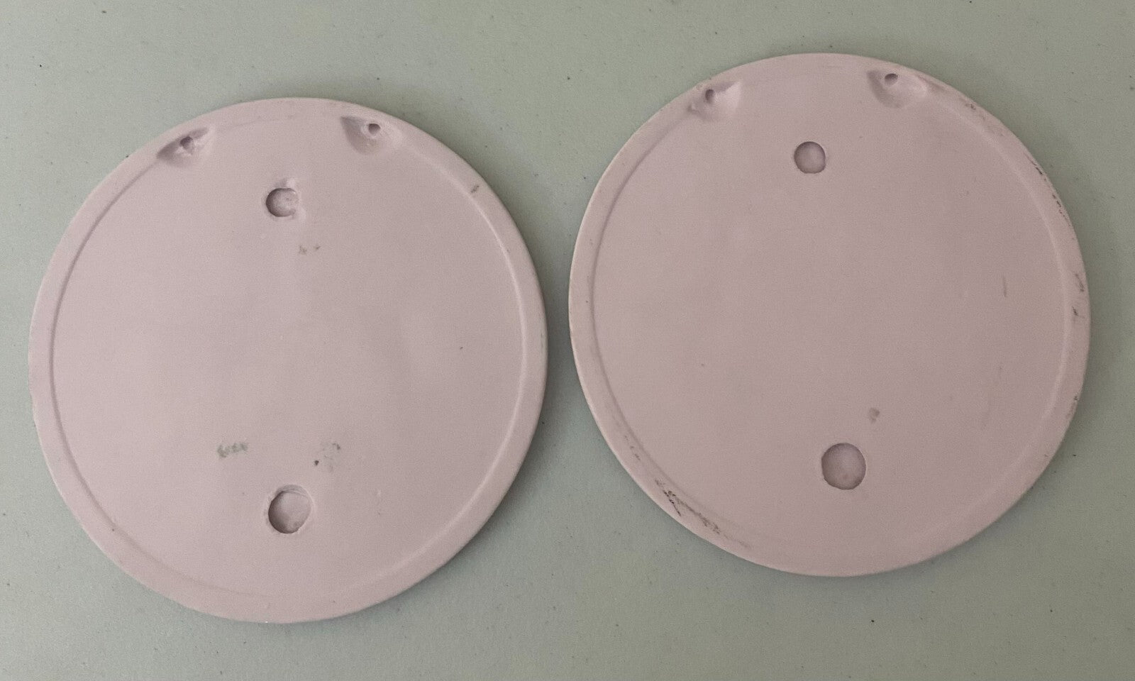 Set Of 2 Royal Copenhagen Bing & Grodahl Wall Plates Color Pink & White 5.5 Inch