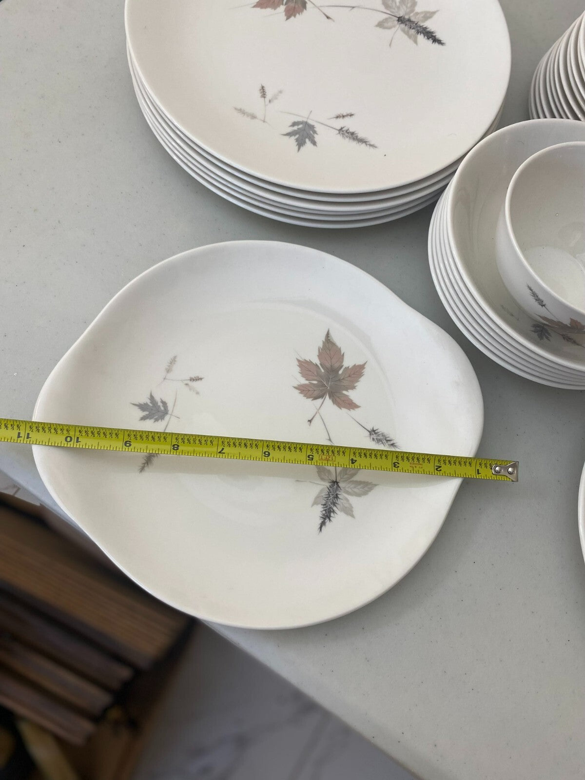 Dinner Set Royal Daulton Tumbling Leaves Fine China