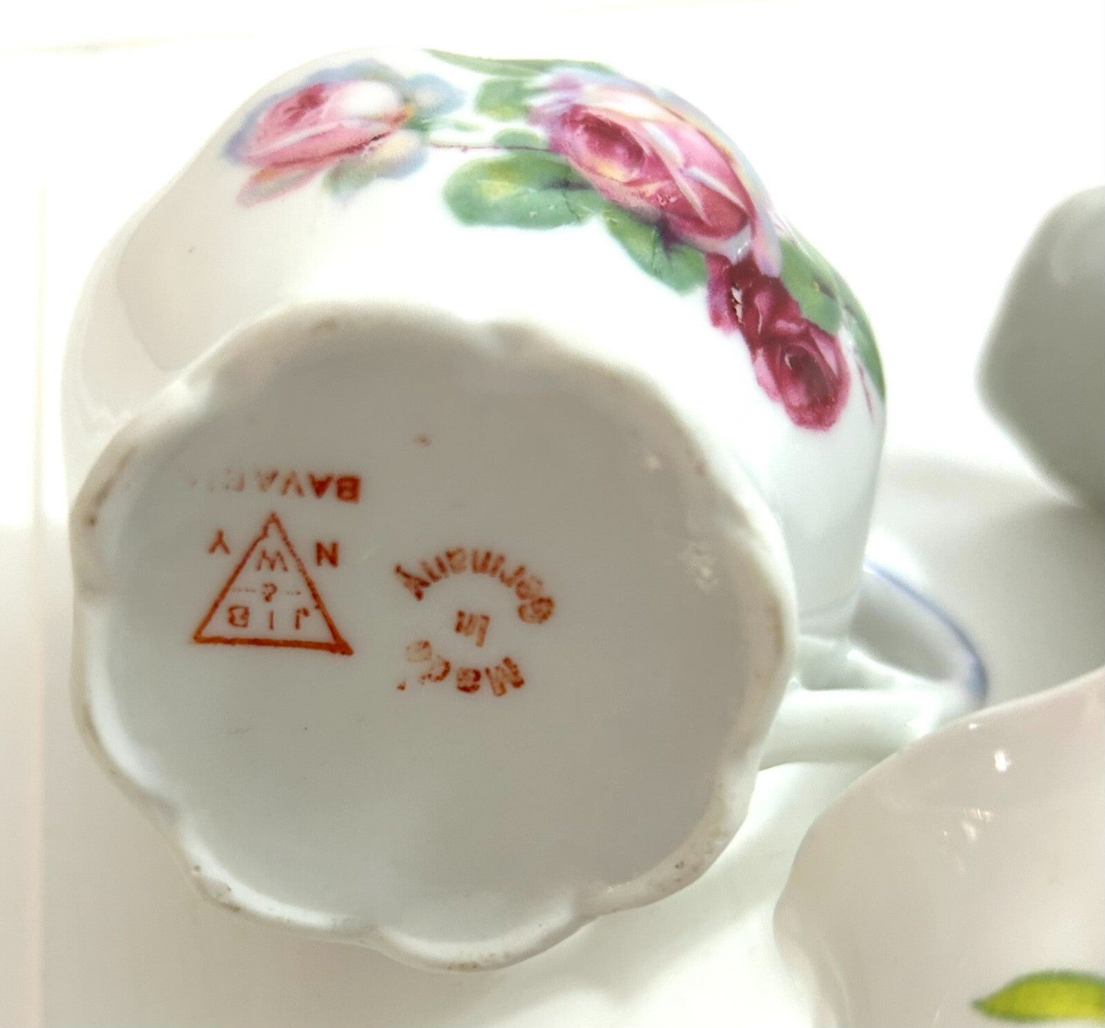 Set Of 3 Mismatch Antiques Pieces 2 Sm Creamers 1 Cup