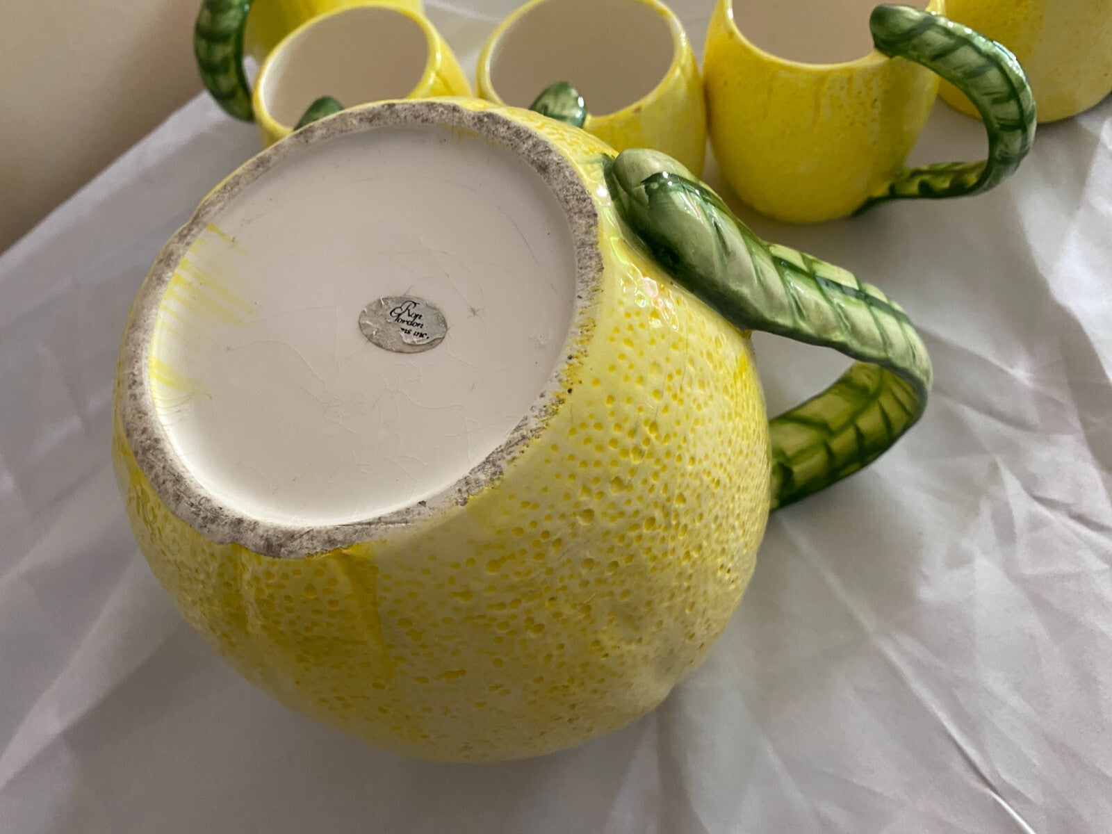 Ron Gordon Designs Lot Of 9 Yellow With Green Lemonade Theme Mugs With Pitcher