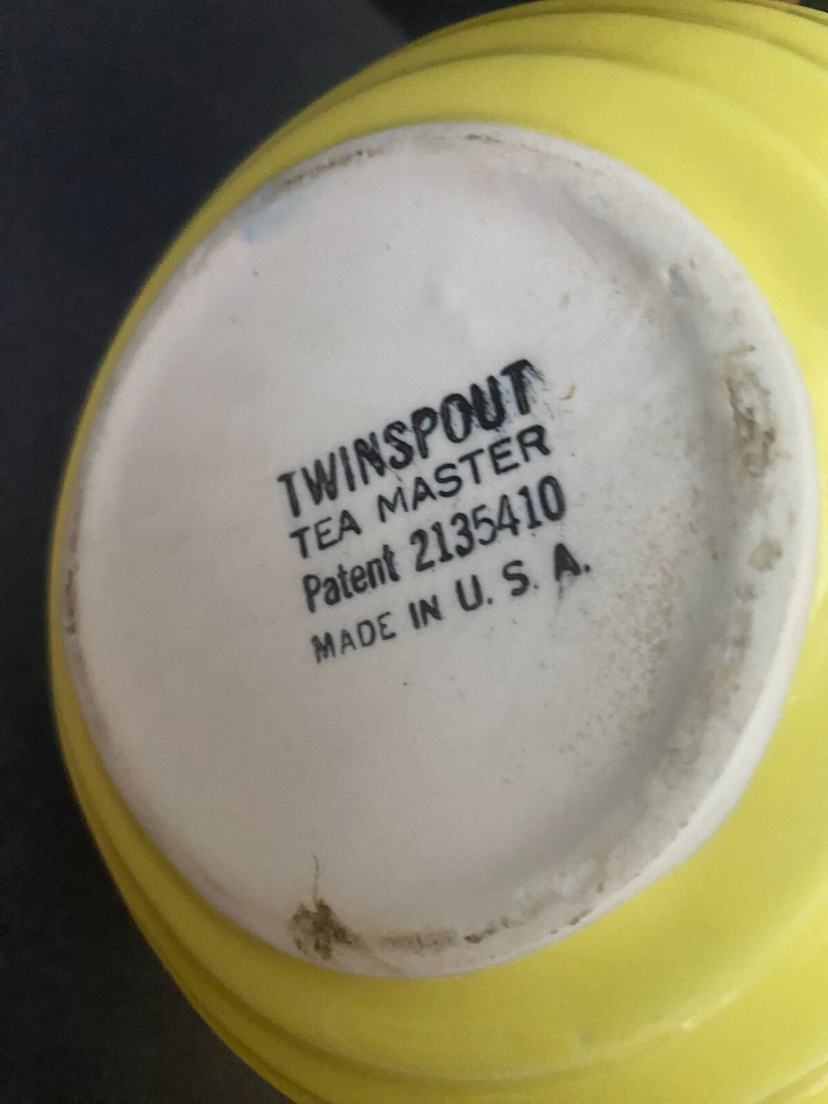 Vintage Art Deco Hall China Twin Spout Solid Yellow Tea Pot Patent 2135410