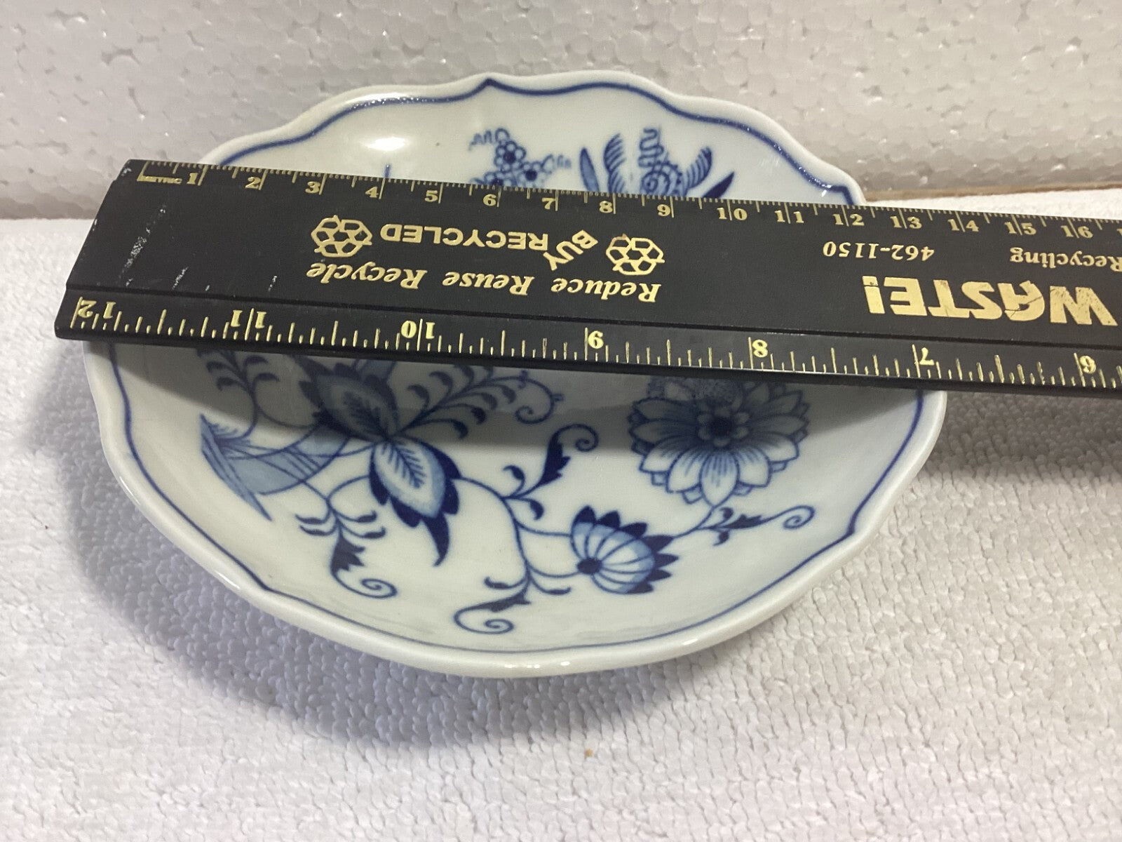 Zwiebelmuster White & Blue Floral Pattern Round Porcelain Small Dish 5”