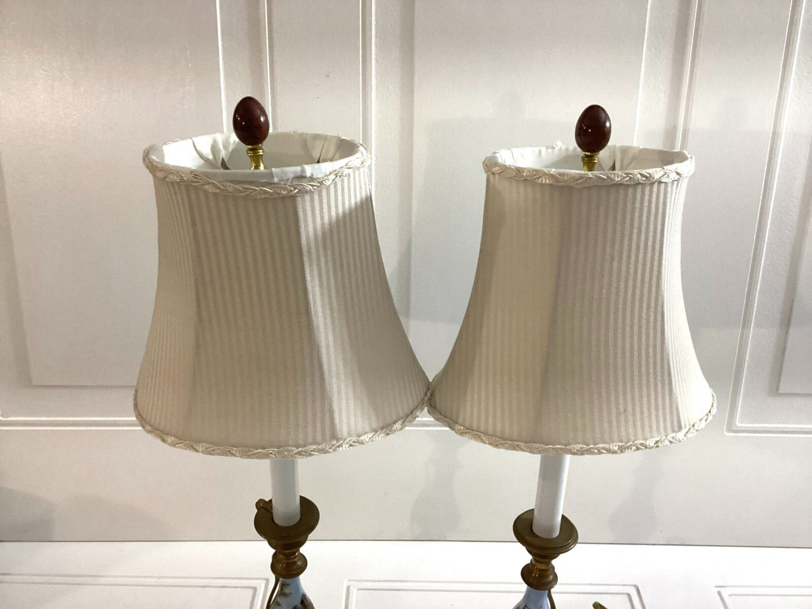 Vintage Set Of 2 Hand Painted, Brass Leg Elect Table Lamps