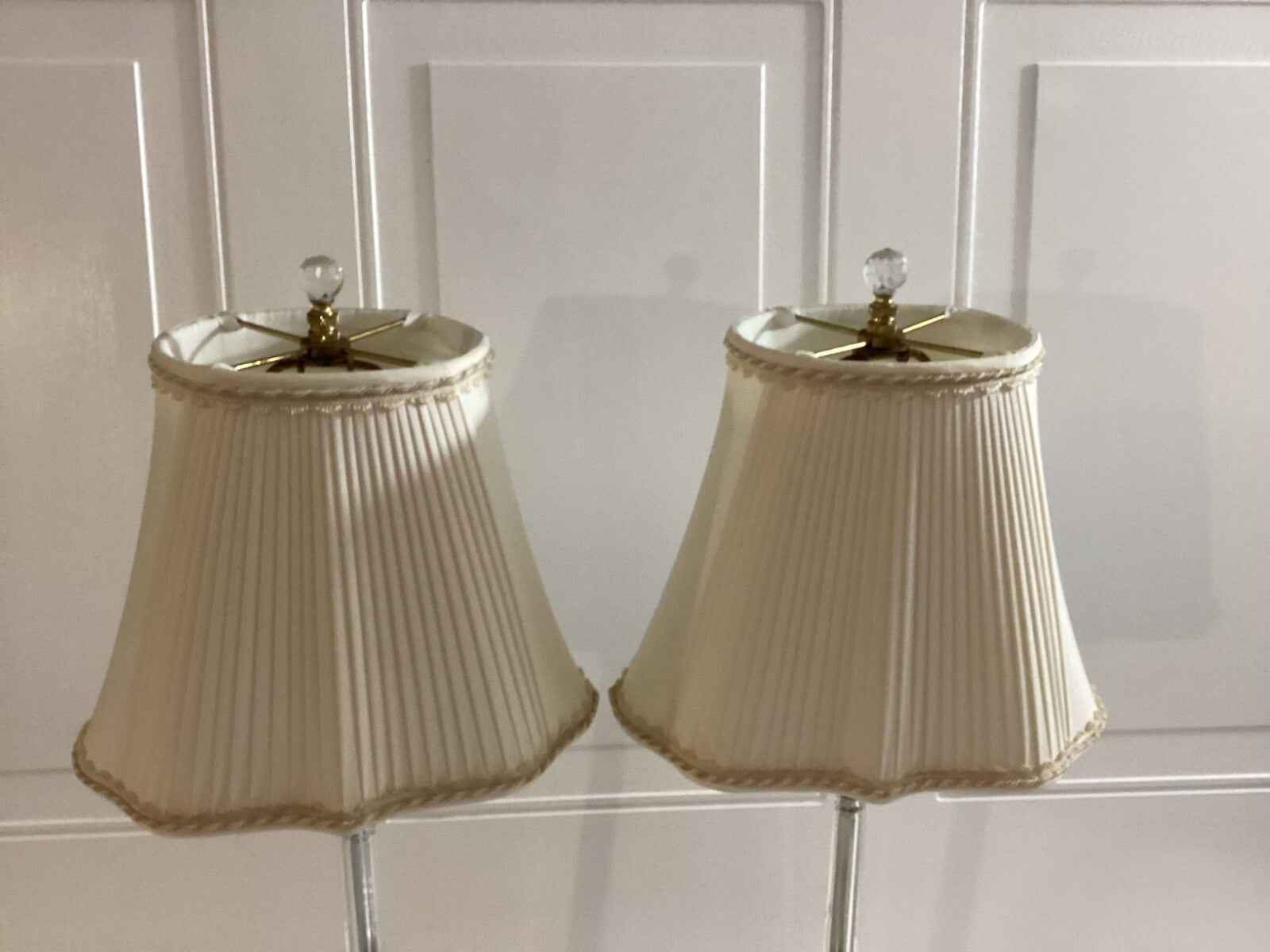 Set Of 2 Vintage Electric Powered 23 Inch Glass Stem Table Lamp With Shade