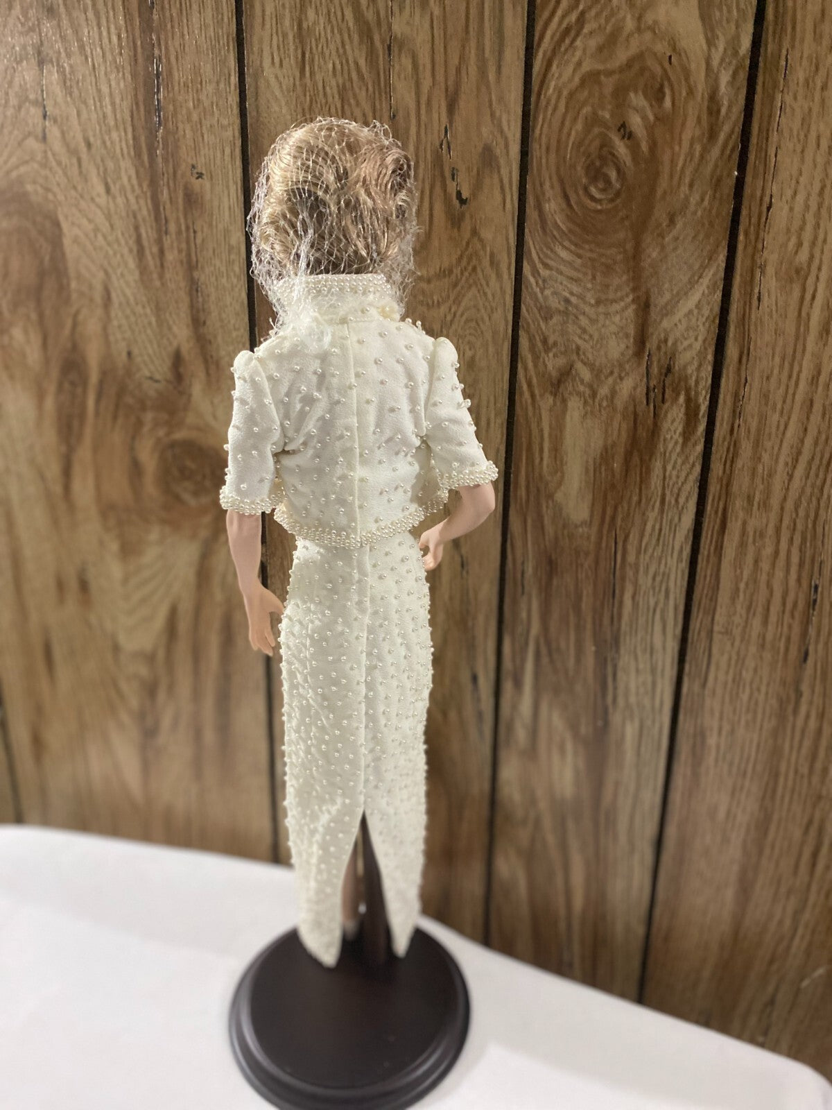 The Franklin Mint Diana Princess Of Wales Pearl Dress Porcelain Portrait Doll
