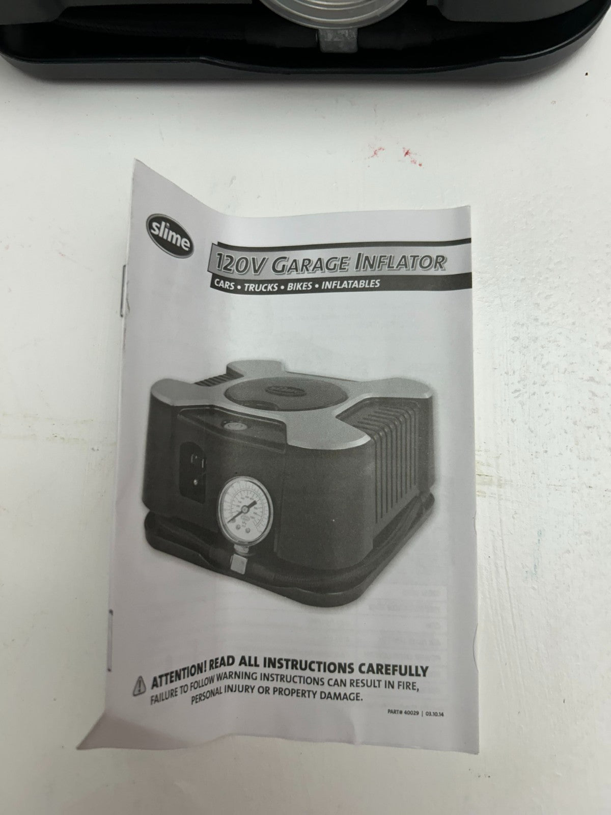 Slime 120 Volts Garage Inflator For Cars/Trucks /Bikes / Inflatable: 125 PSI Max