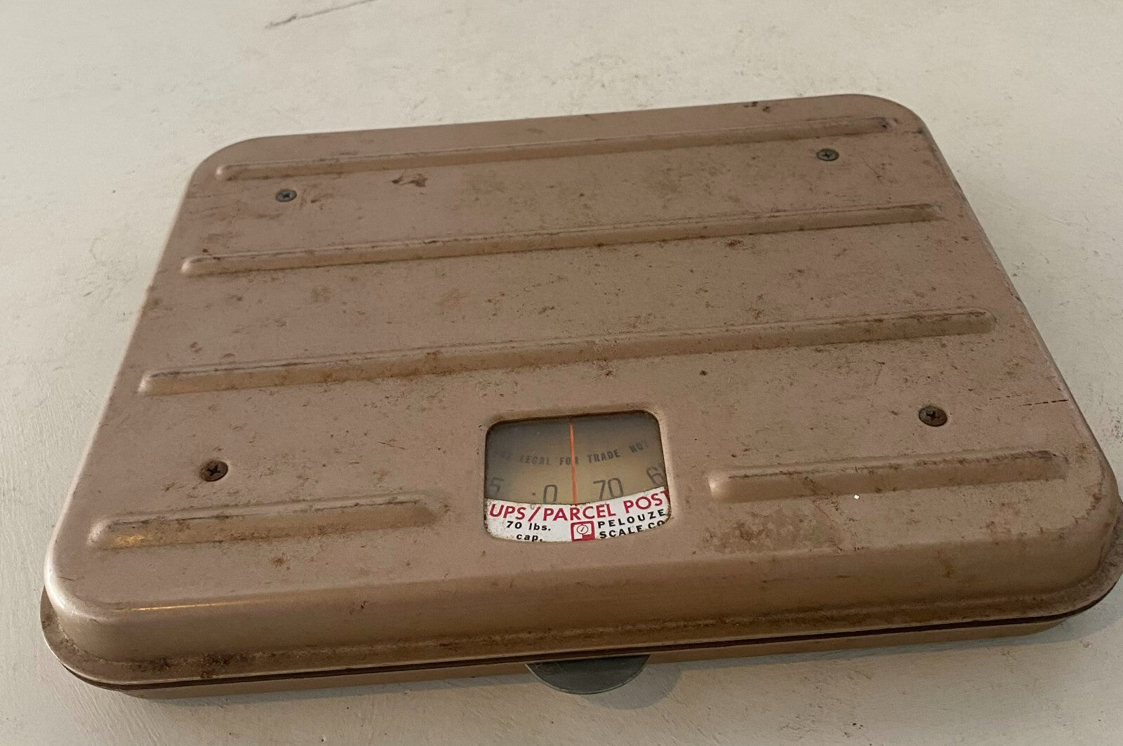 Vintage Pelouse Postage Scale