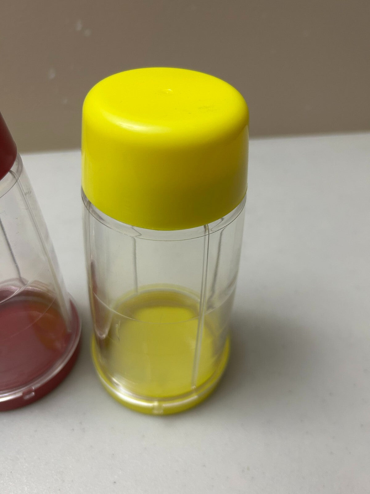 Set Of 4 Multicolor Double Lid Clear Plastic On The Go Cup For Blender