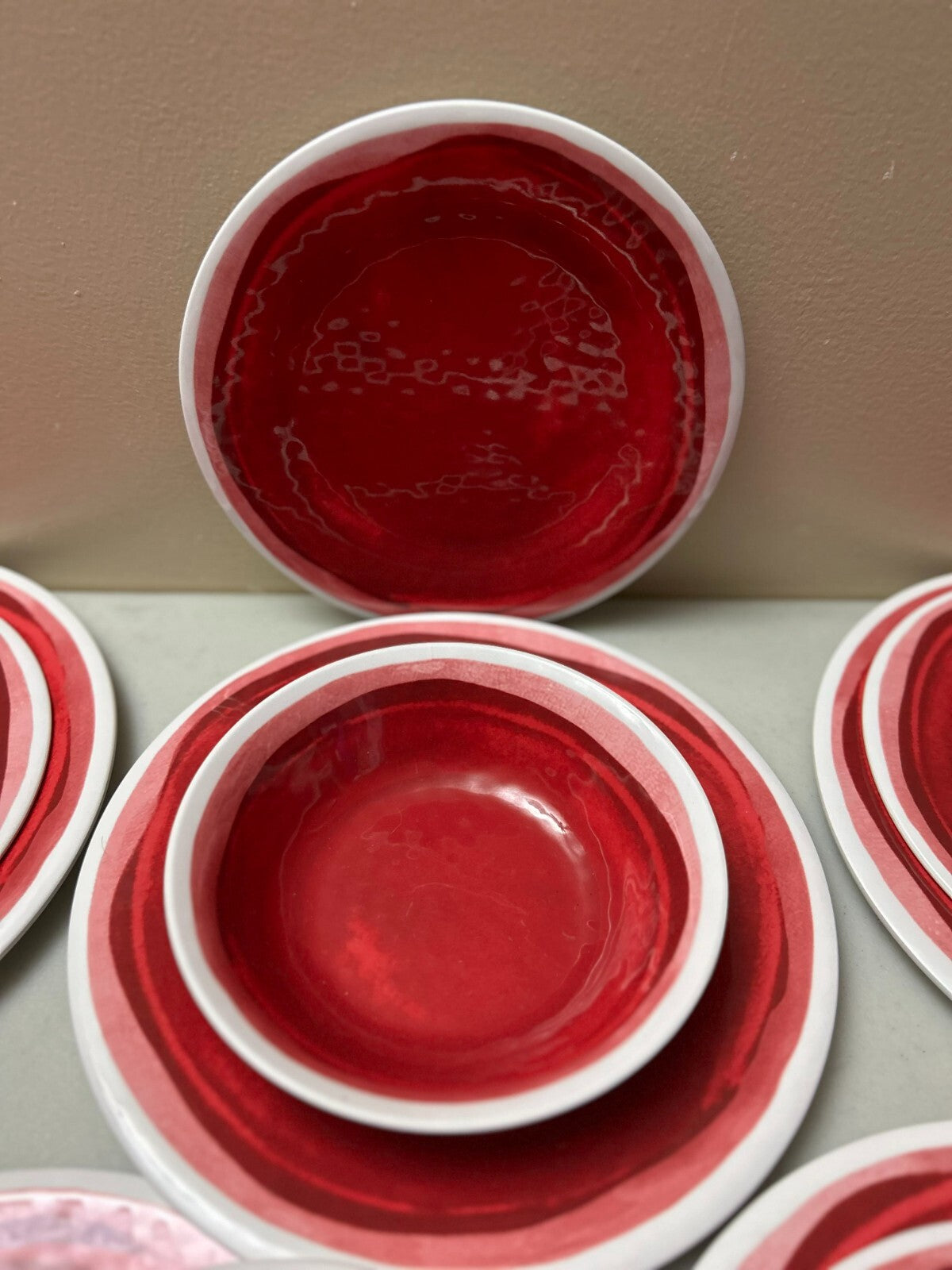 Set Of 15 Pieces Food Network Dishwasher Safe Red/White Dishes