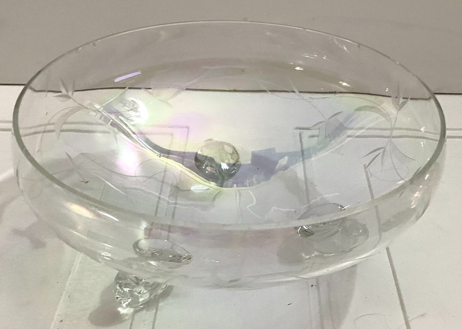 Vintage 3 Footed iridescent Round Etched Shaped Clear Glass Bowl 9X4.5 Inches