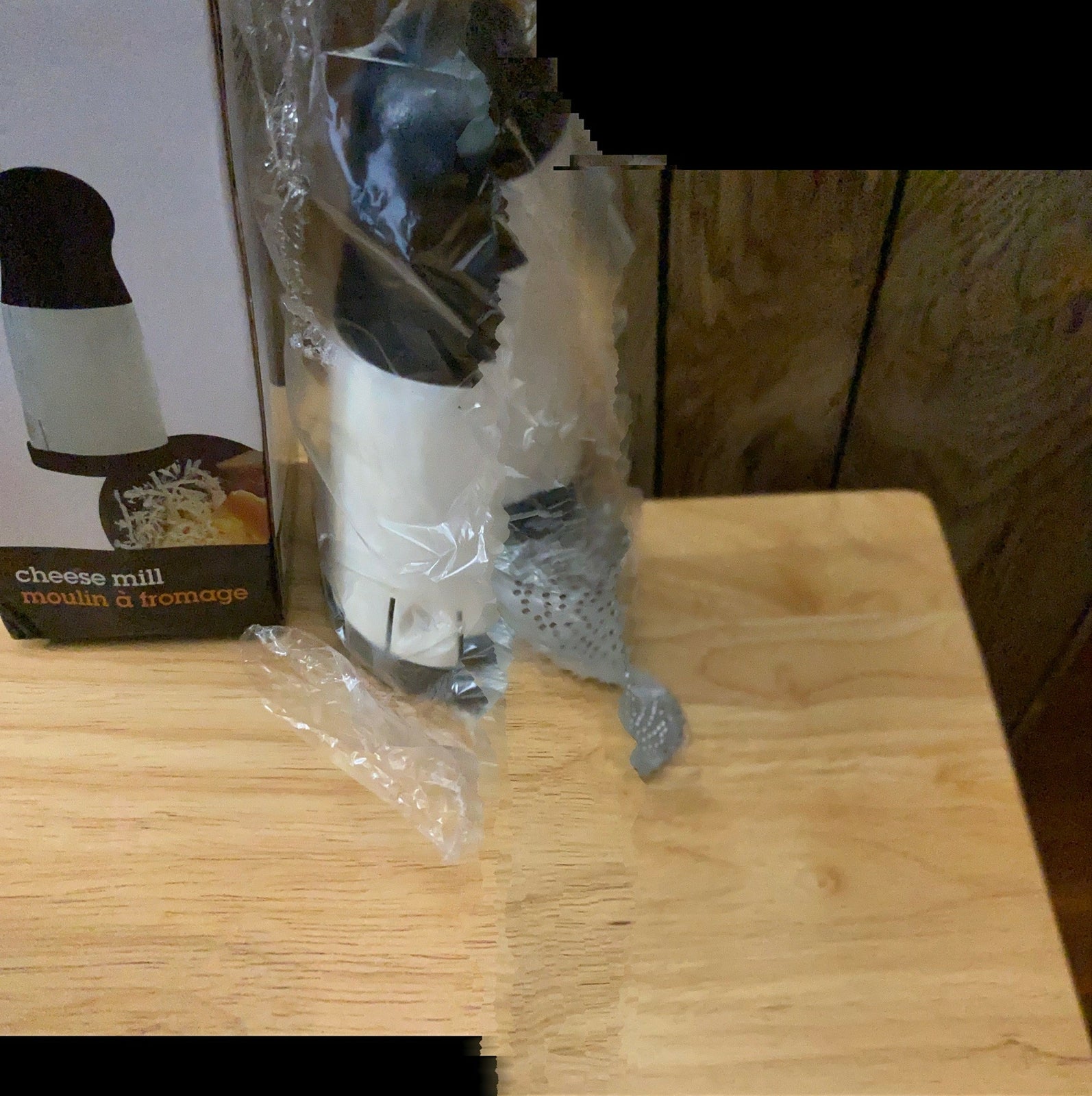 Manual Herb & Cheese Grinder Machine