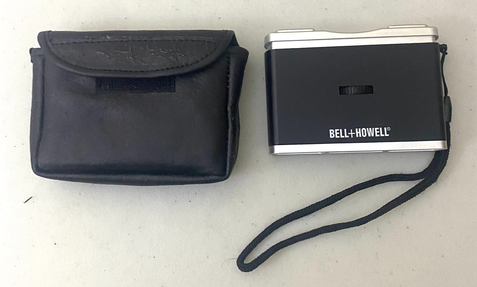 Bell + Howell Silver Black Portable 5X25 Fully Optical Glass Lens With Pouch