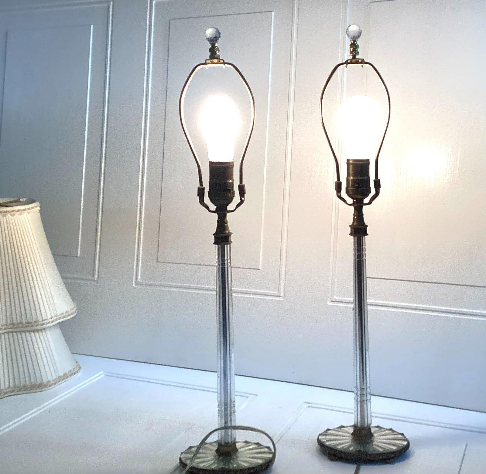 Set Of 2 Vintage Electric Powered 23 Inch Glass Stem Table Lamp With Shade