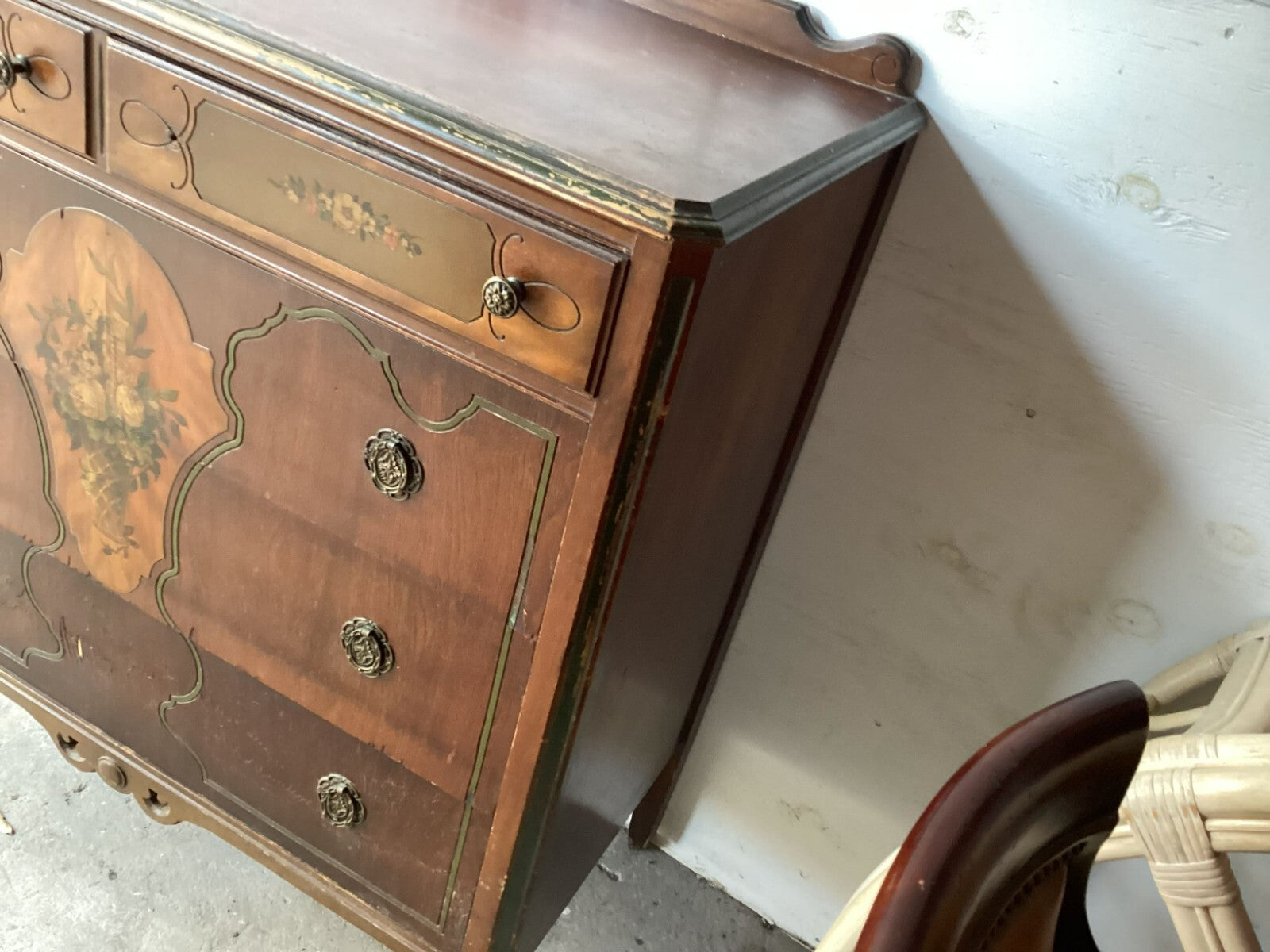 Vintage 5 Drawers Brown Wooden Wheeled Dresser/Chest With Floral Design