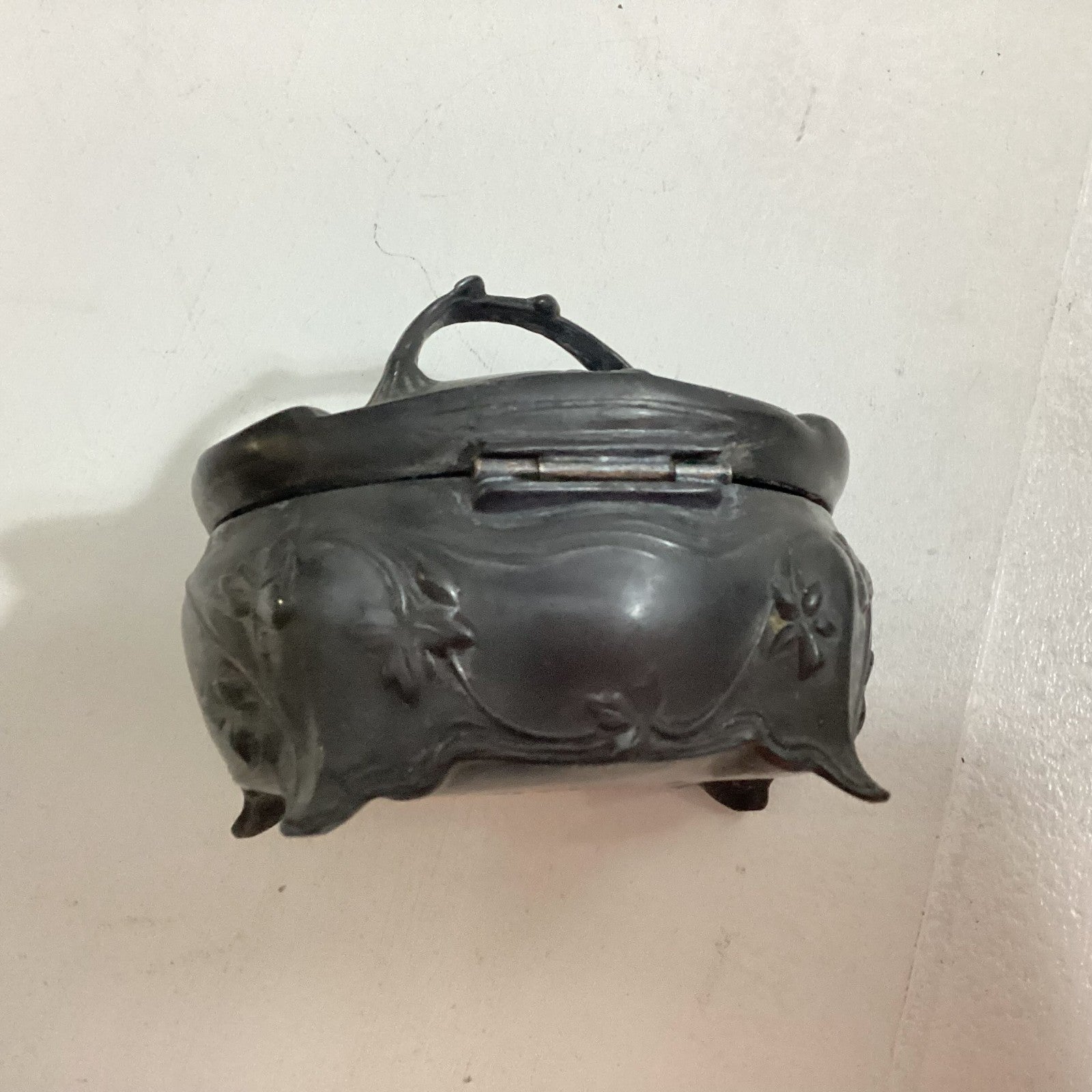 Antique Jennings Brothers Art Nouveau Jewelry Casket Or Trinket Box.