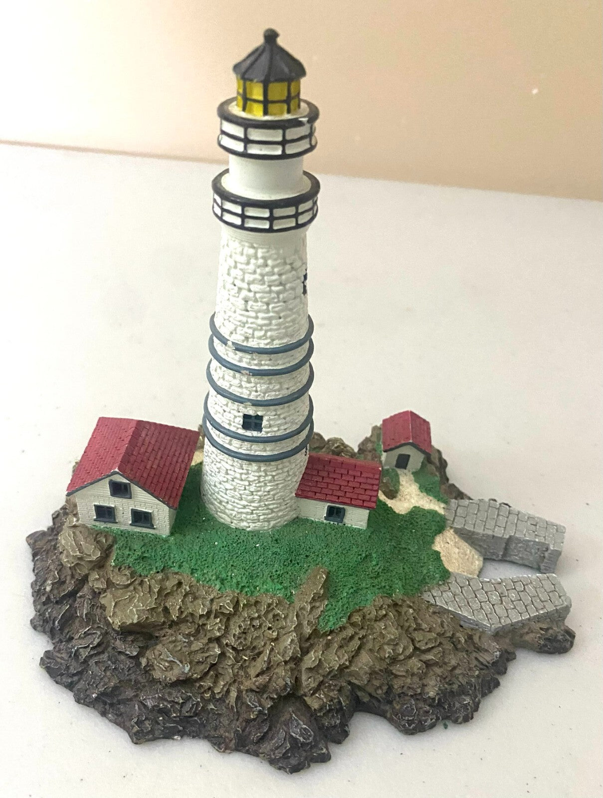 Vintage 1992 The Danbury Mint Boston Lighthouse Sculpture
