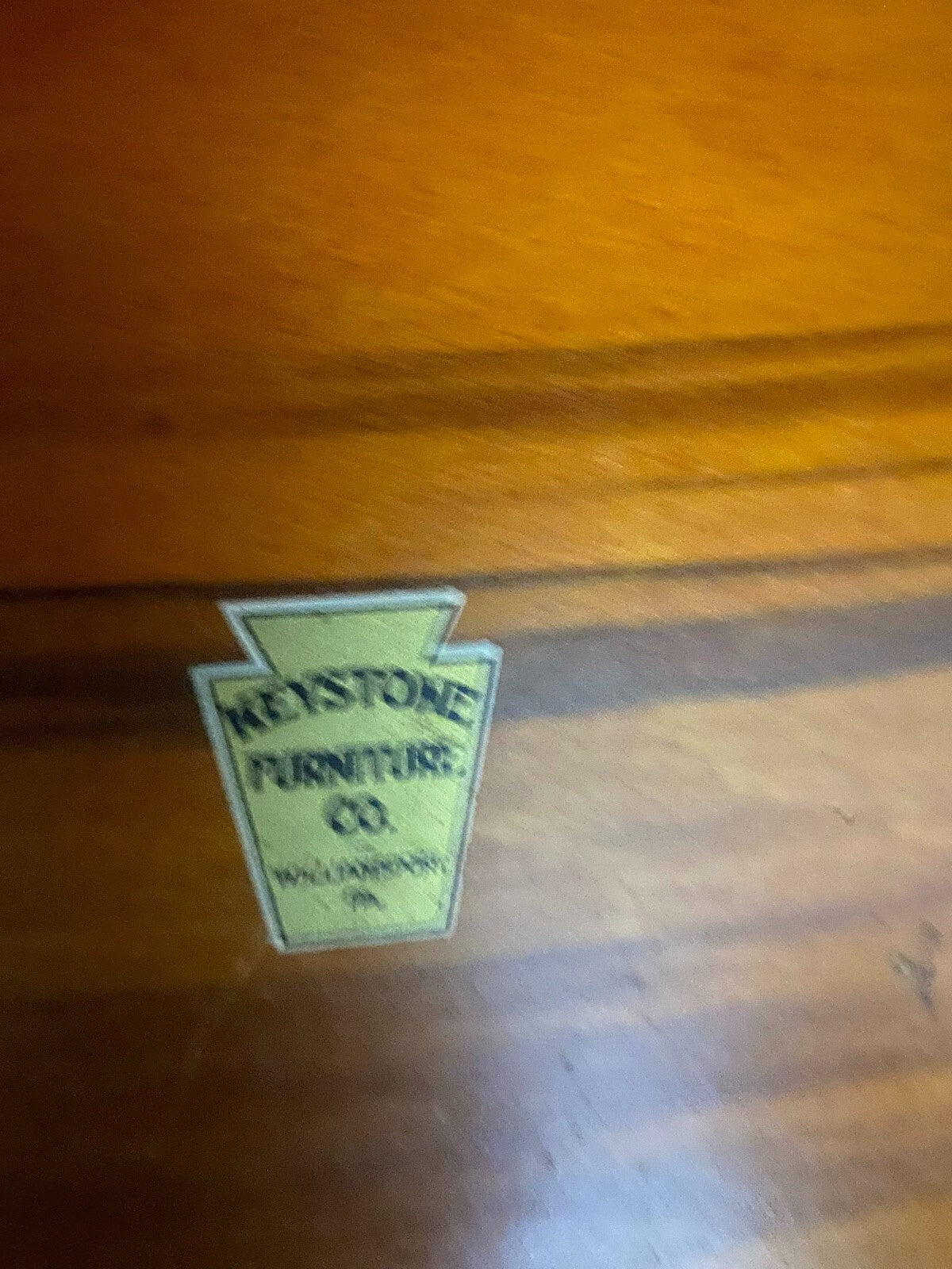 Vintage Keystone Furniture Co Brown Solid Wooden Footed 5 Drawer Dresser